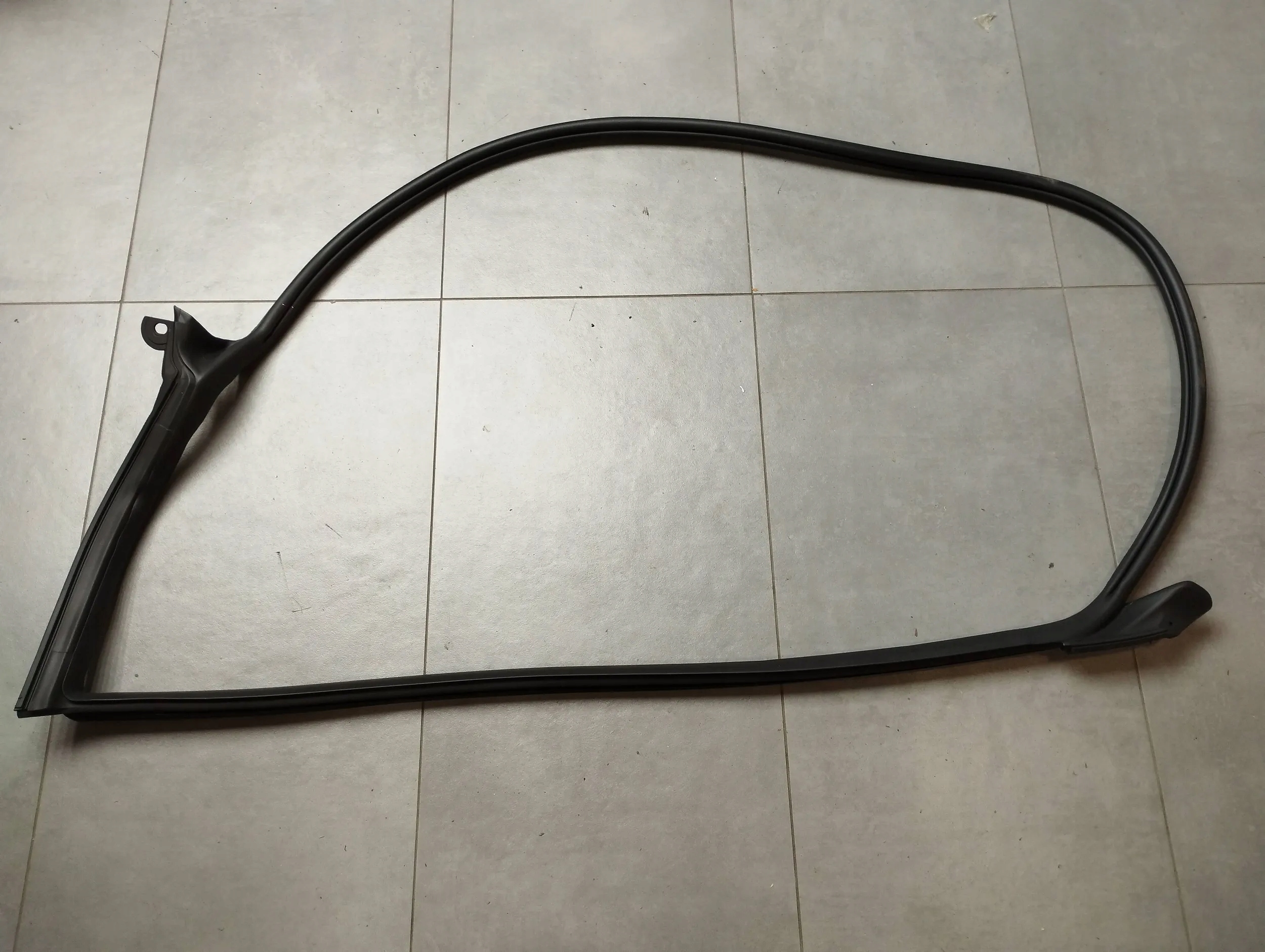 VW Arteon R gasket door left 3G8867337