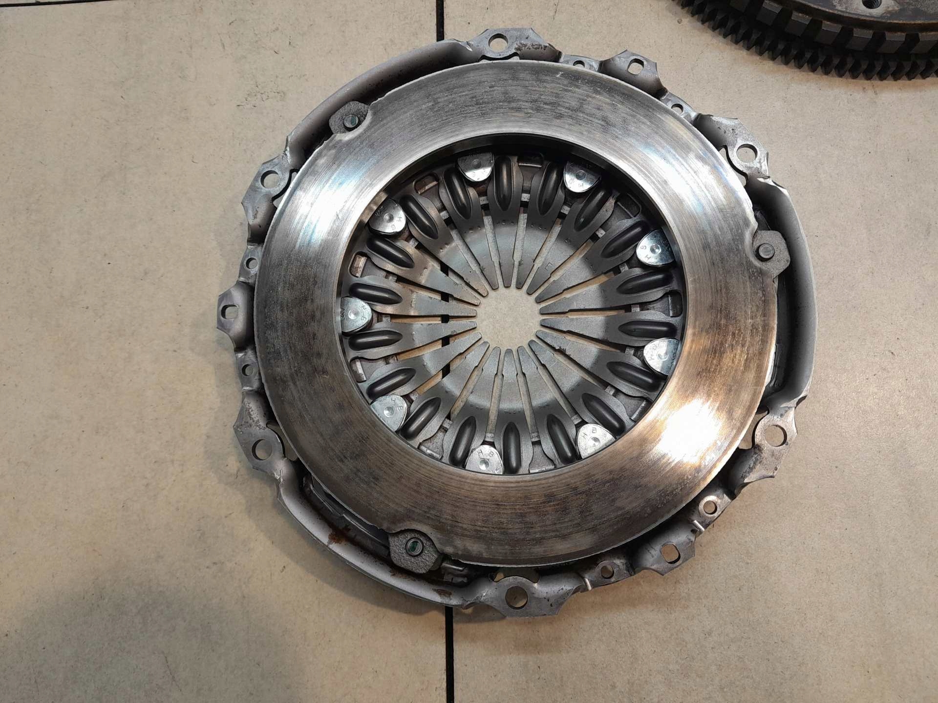 Embrayage Disque de pression XSARA PICASSO 1.8 16V 9629580010