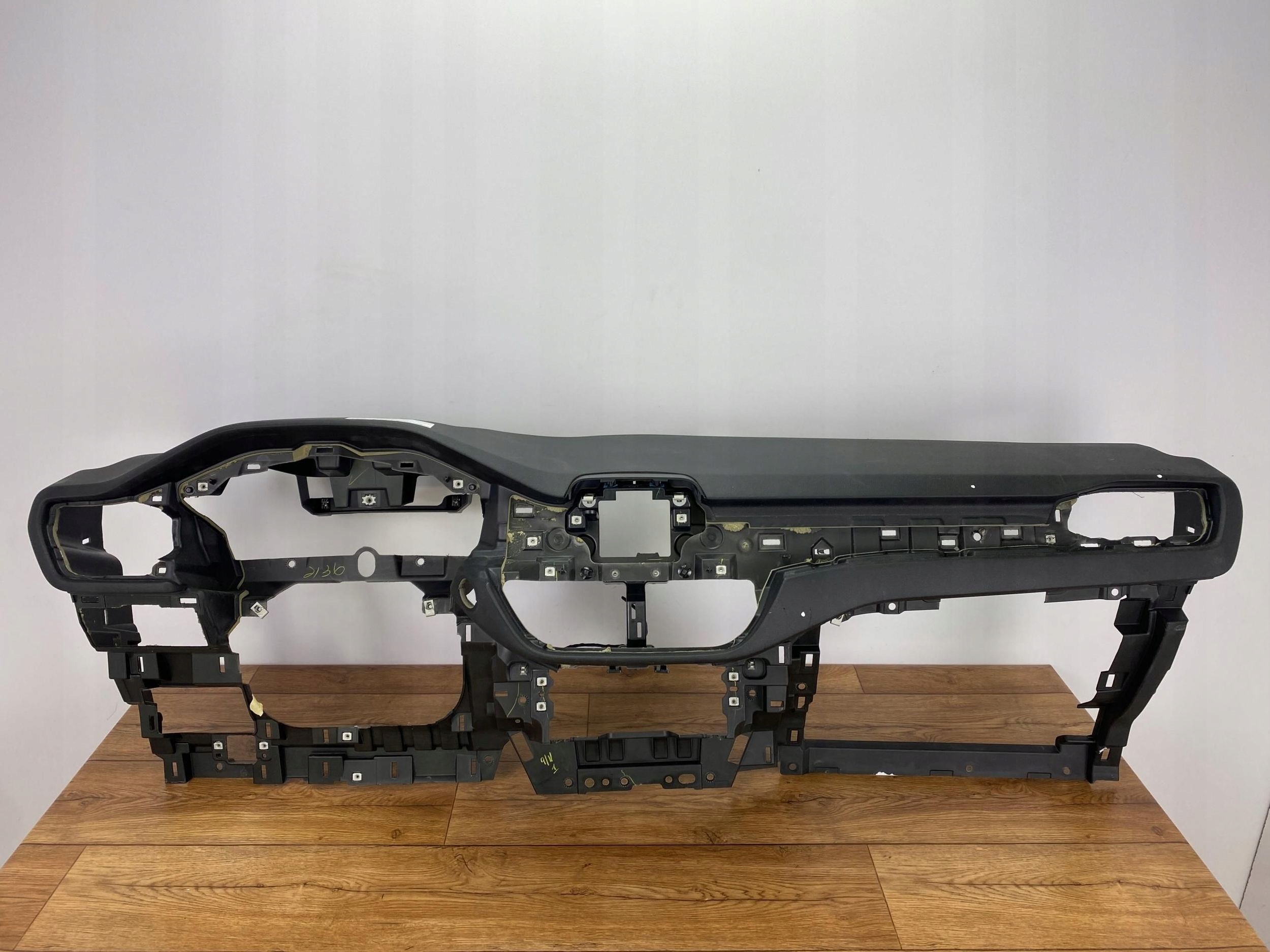 console dashboard instrument panel Ford Kuga MK3 20+ Escape