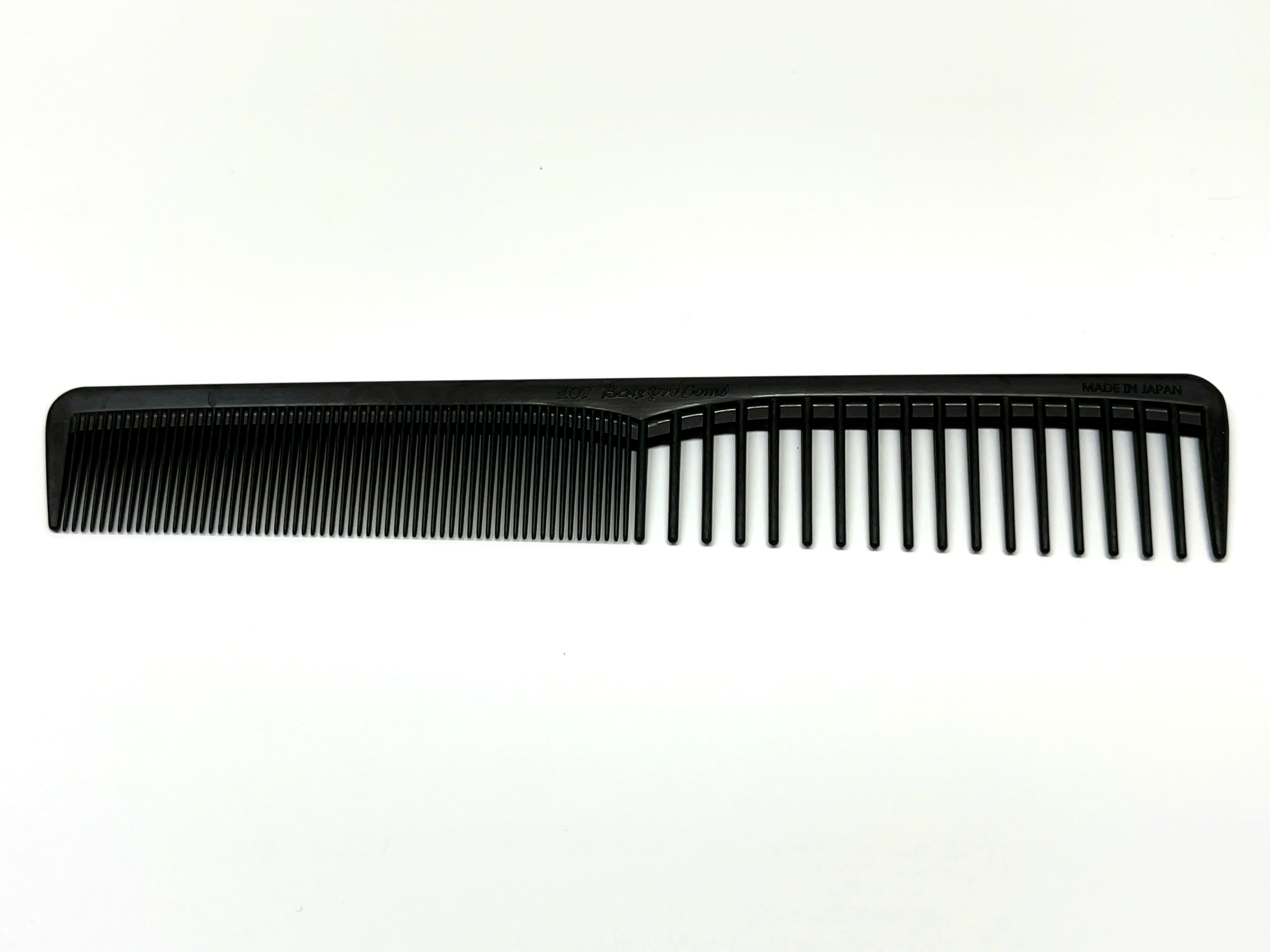 Beuy Pro 107 Carbon Ultrahladký kadeřnický hřeben pro všechny typy vlasů