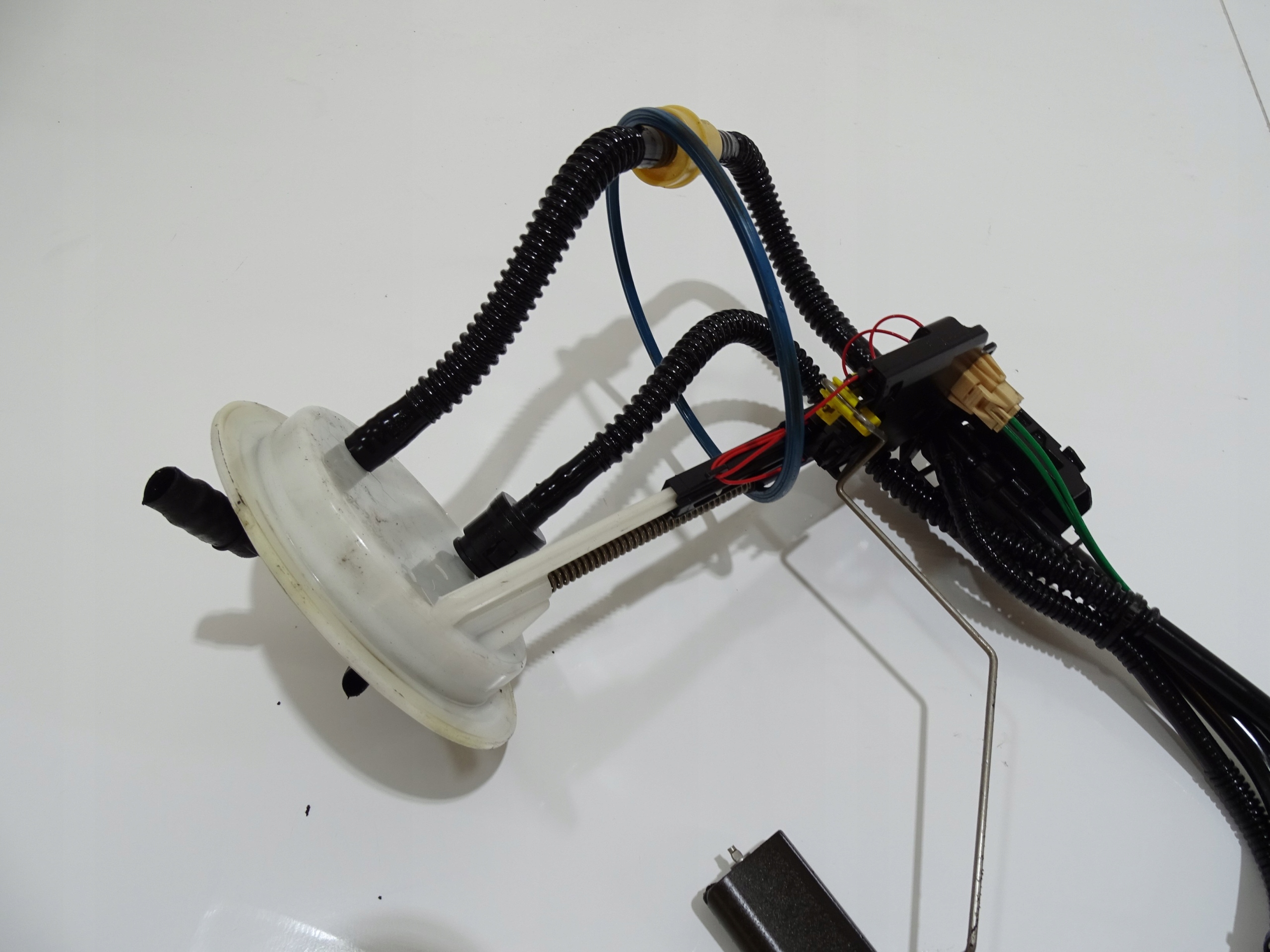 feed pump PLYWAK BMW E60 E61 306D5 3.0D 6765848 (4642450)