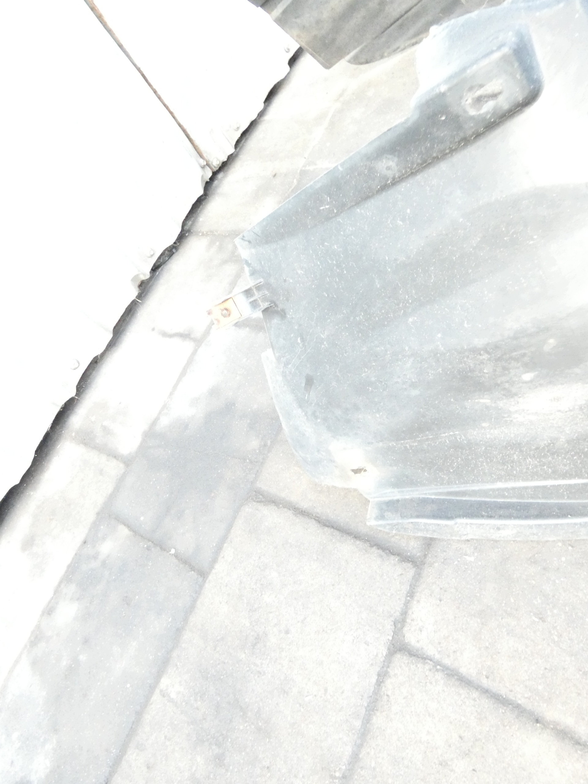 mudguard left front front ALFA ROMEO 159 05-11 50503922 original