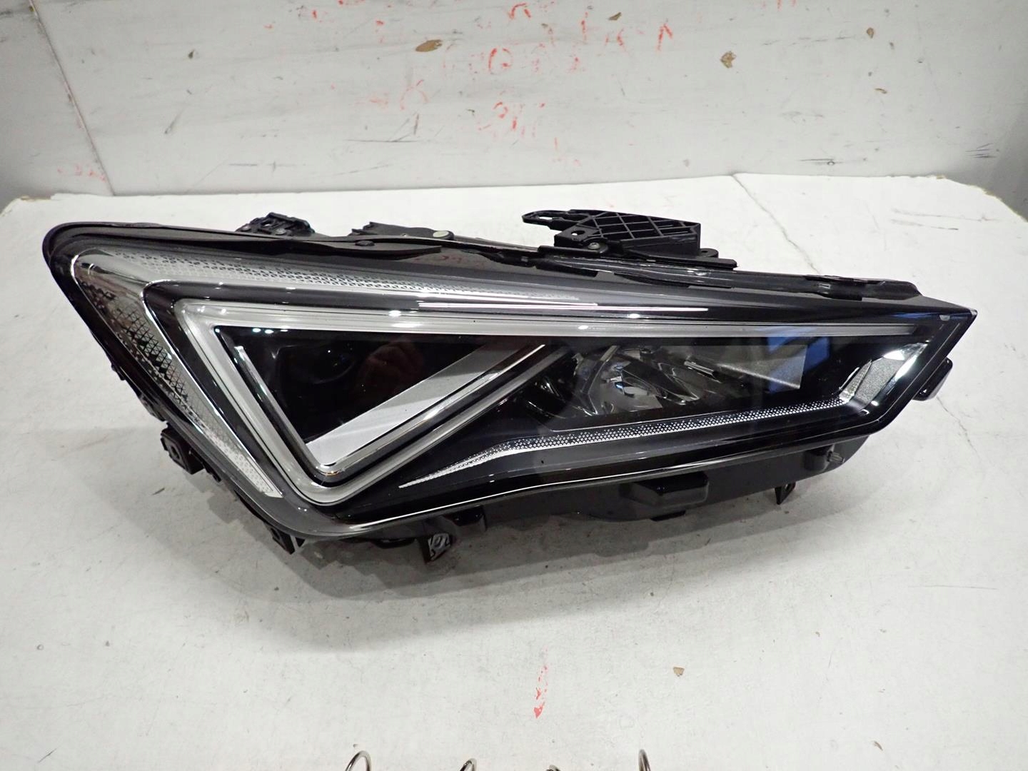 light front right SEAT LEON IV TARRACO FORMENTOR 2020- FULL LED 5FB941008F