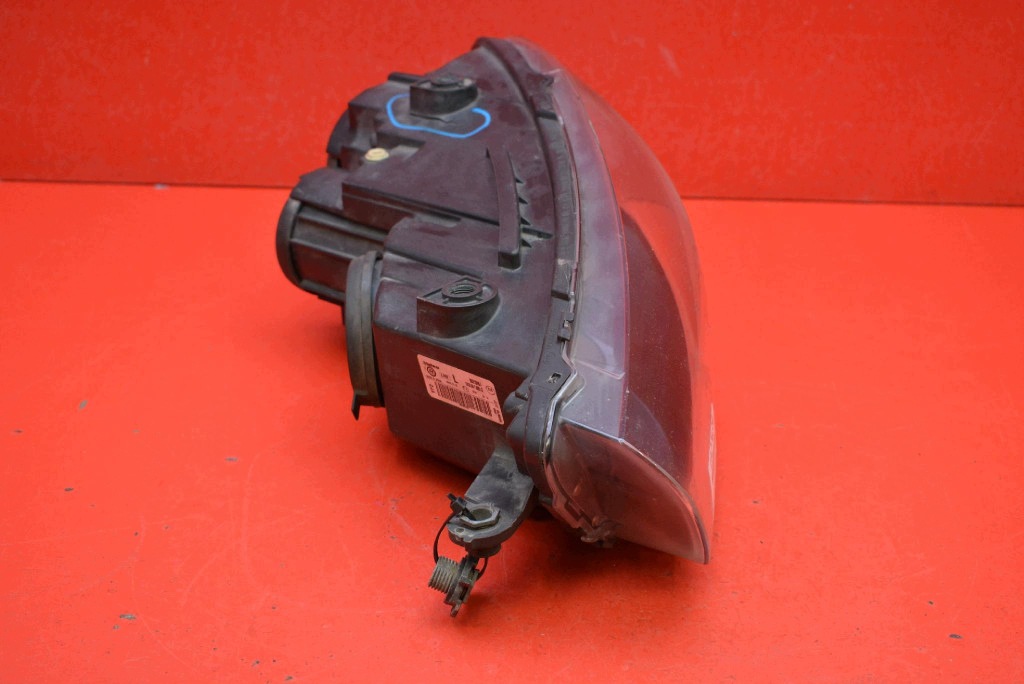 REFLEKTOR left light front EU 1K8941005G VW SCIROCCO 3 III 08-14