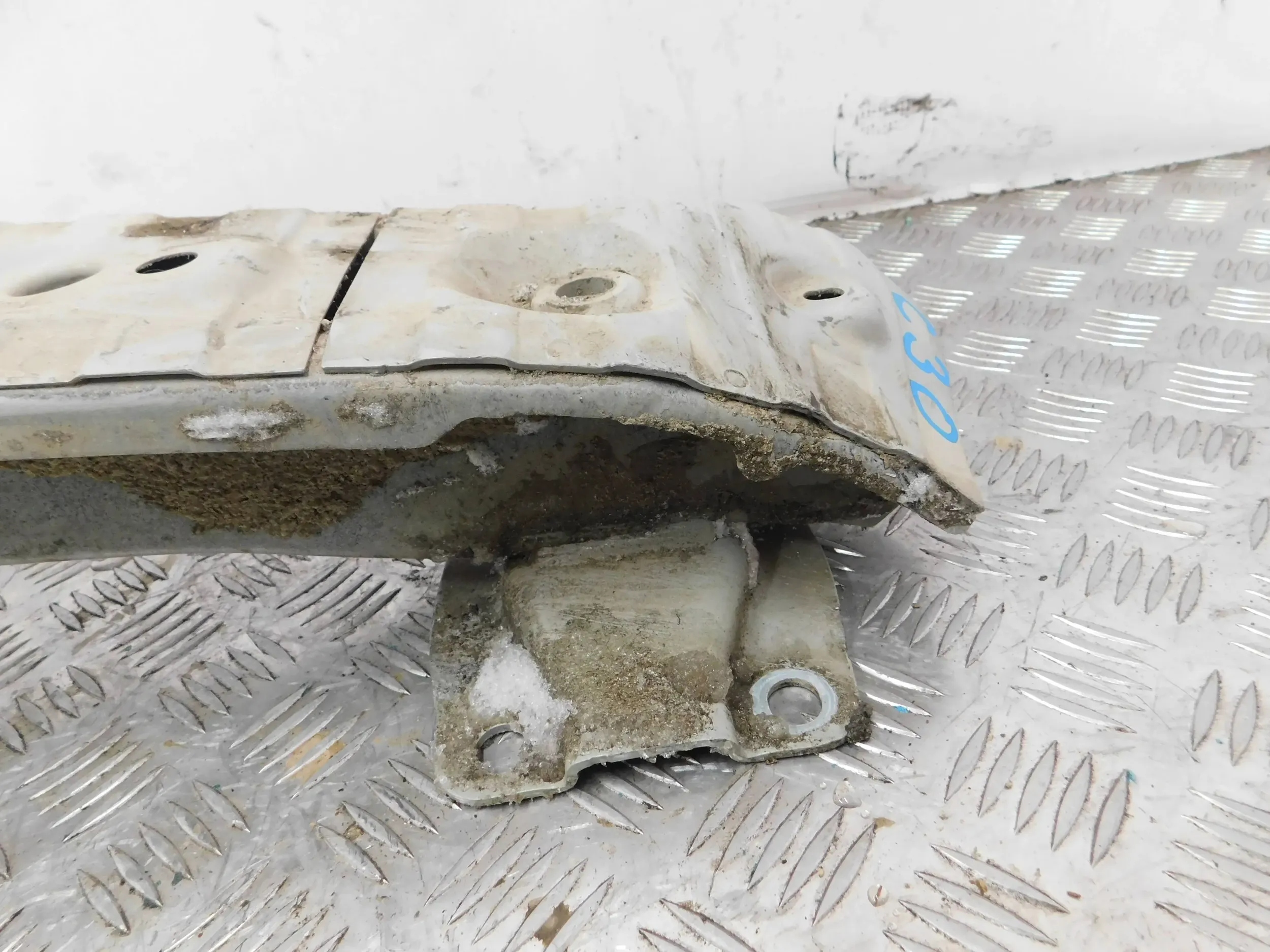 TRAVERSA paraurti posteriore VOLVO C30