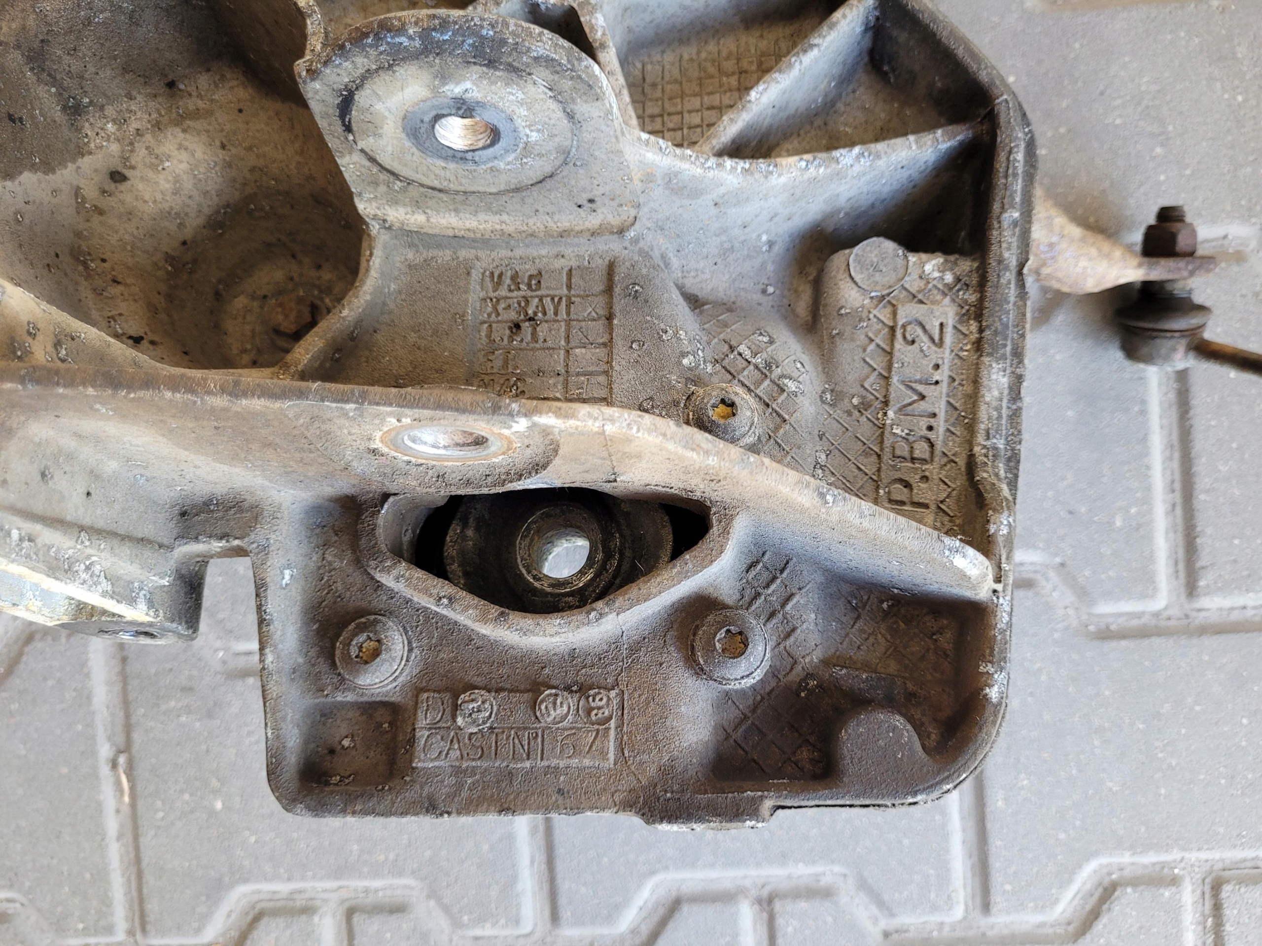 sider axle beam front engine mount JAGUAR XK XKR XK8 4.0 V8 SUPERCHARGED