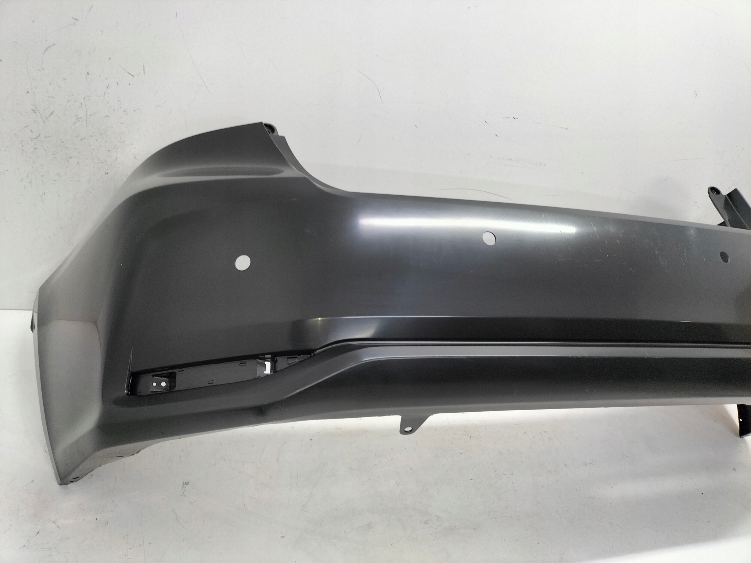 Pare choc Arrière Arrière TOYOTA COROLLA E21 18- Berline