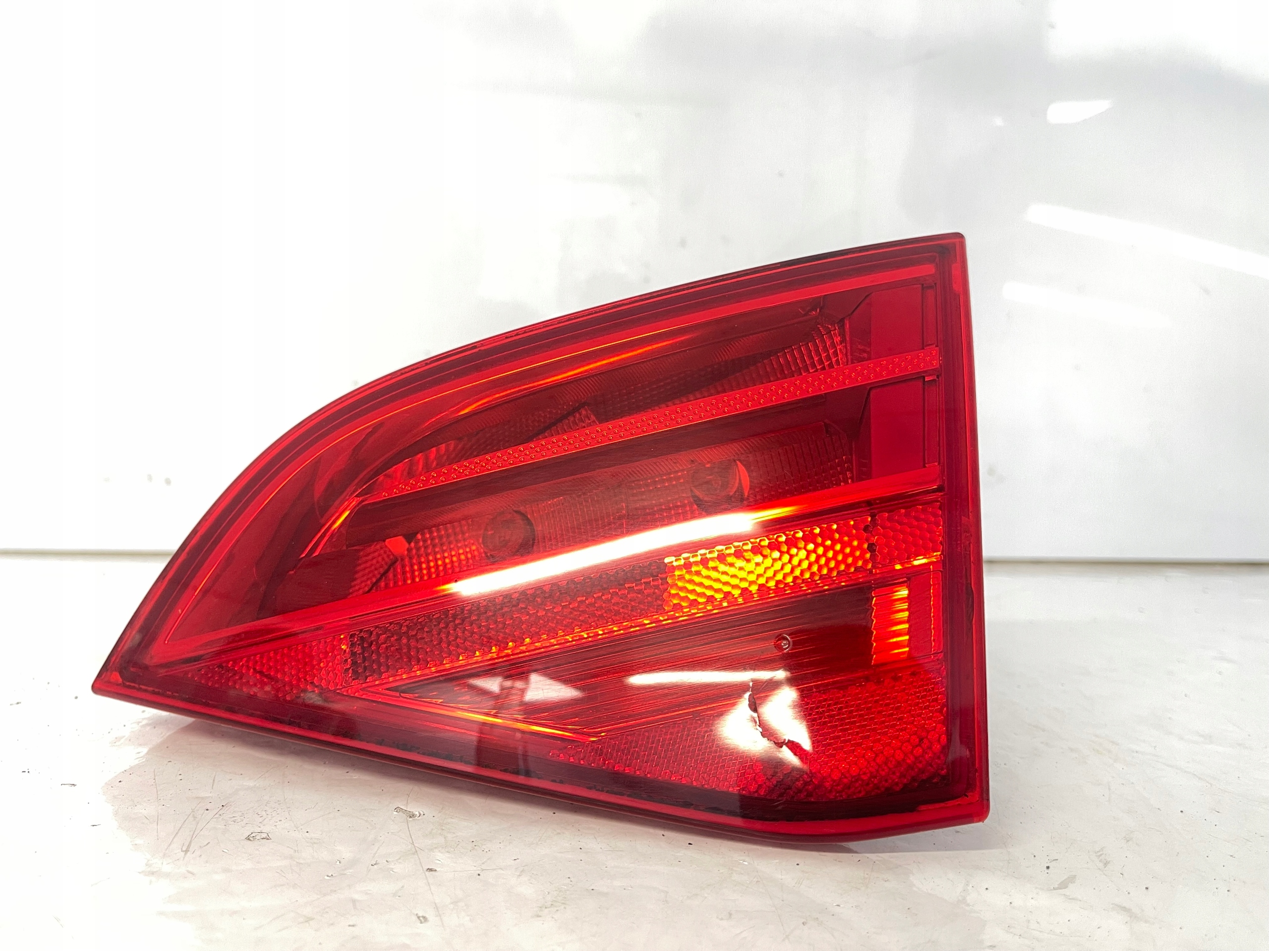 light right rear part bonnet boot Audi A4 B8 kombi 21968002