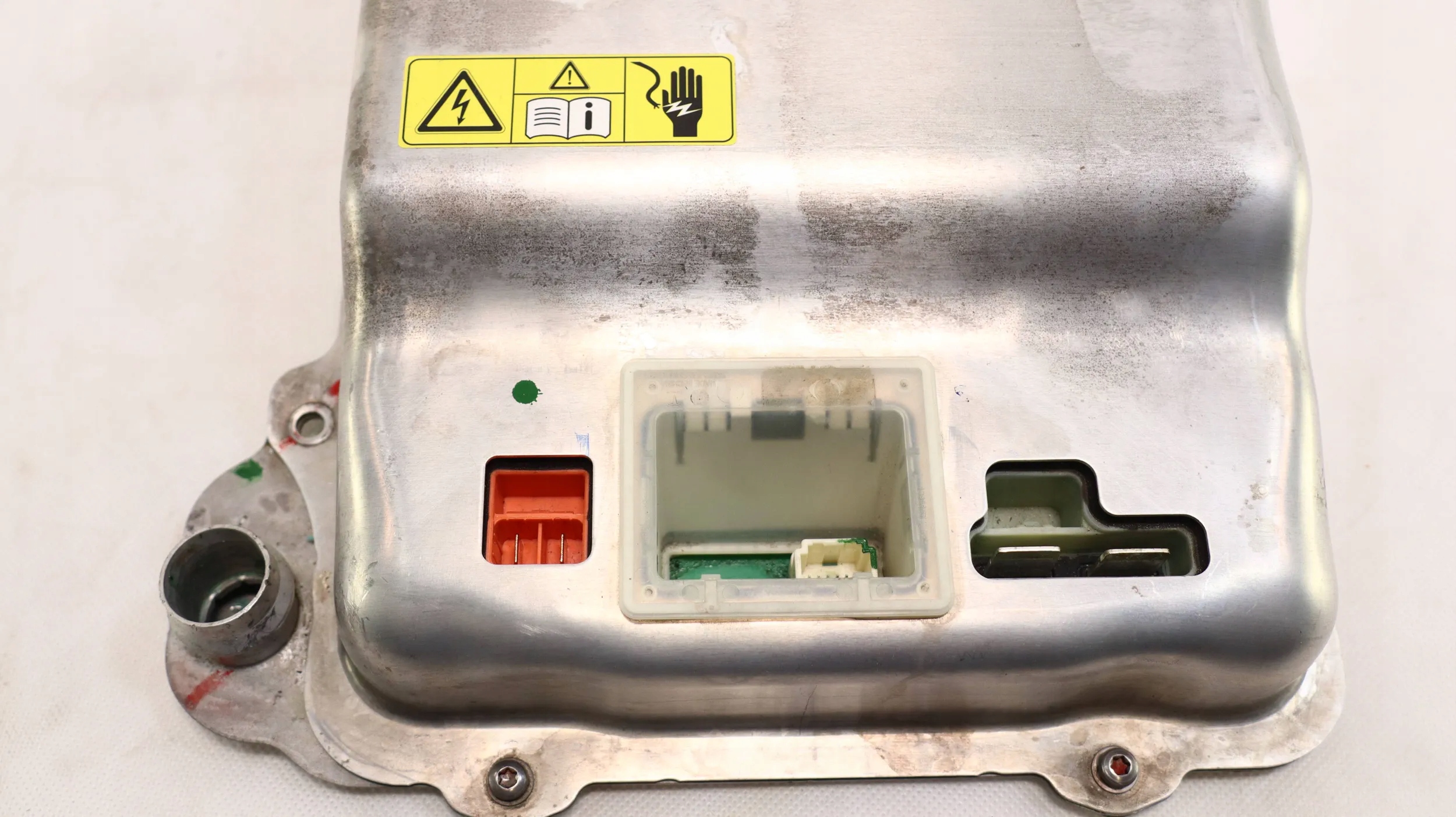 TESLA 3 Y MODUŁ BATERII PCS 48A 3PH 1135558-02-D Producent części Tesla