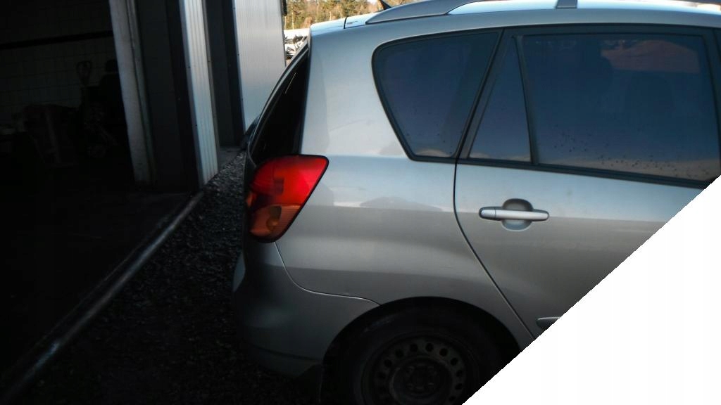 TOYOTA COROLLA VERSO 01-04 SZYBA KAROS PRAWA TYLNA