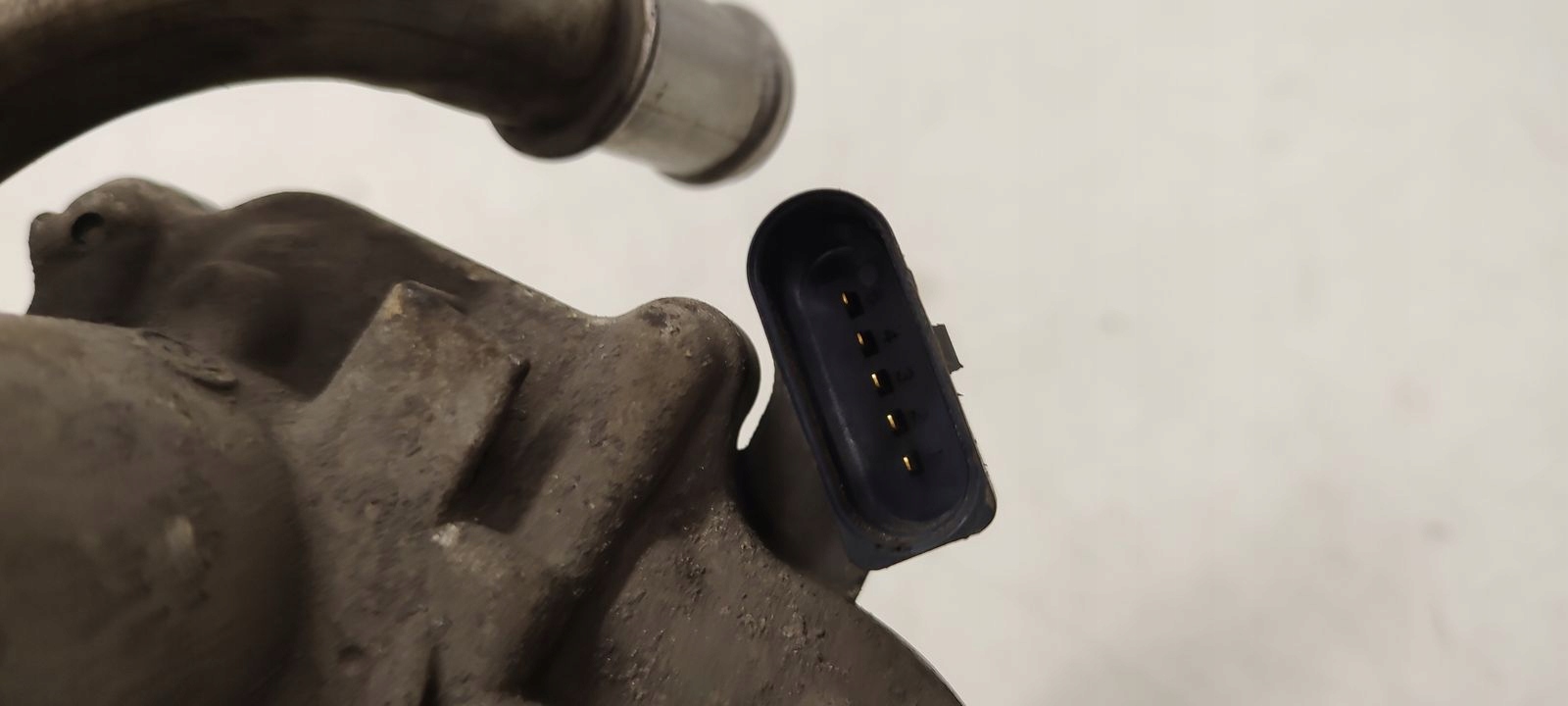 throttle flap EGR VW Caddy III 2,0 TDI