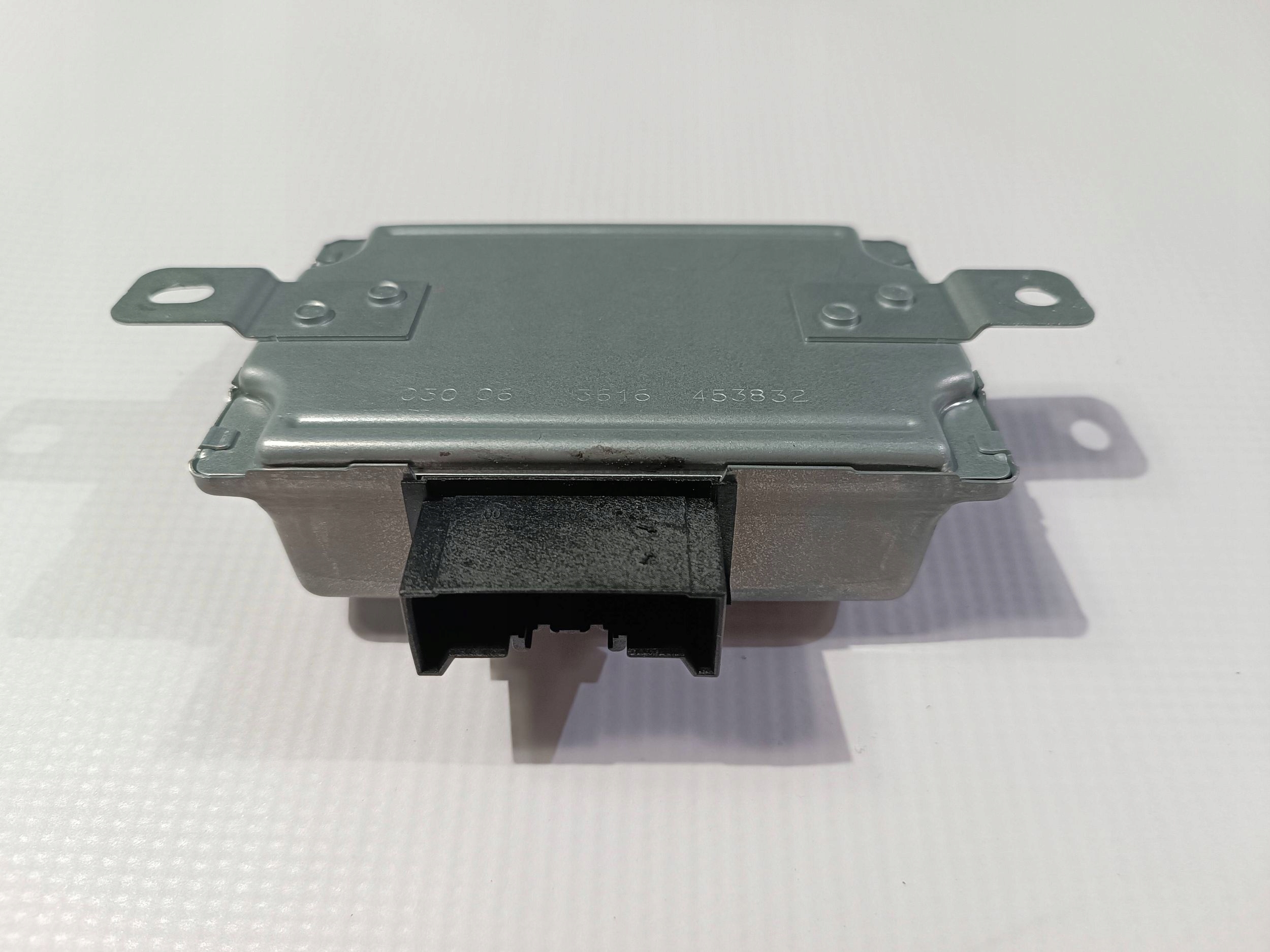 modulo Centralina stabilizator di tensione Maserati Ghilbi SQ4 2013