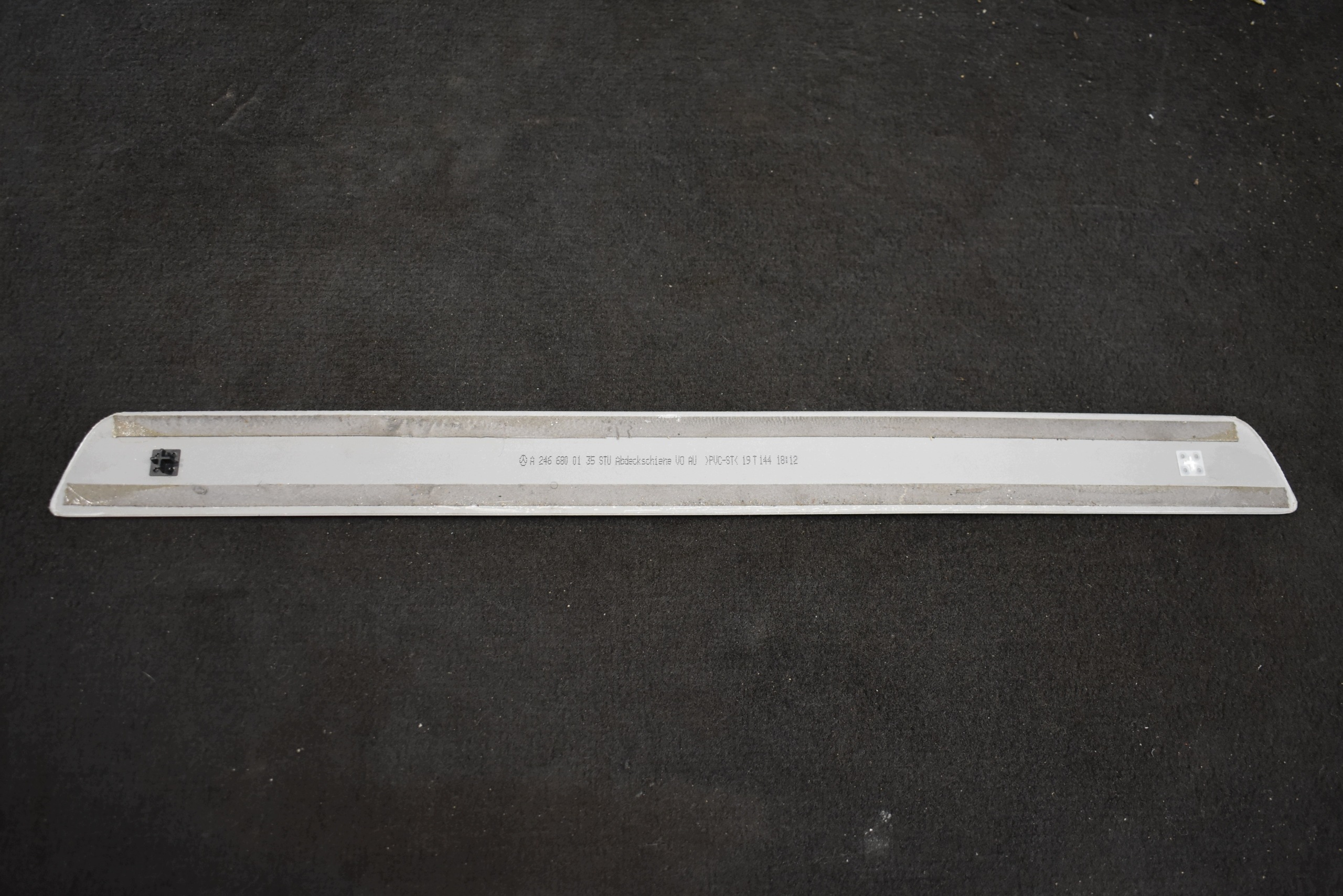 IDEALNA cap moulding threshold MERCEDES W177 1