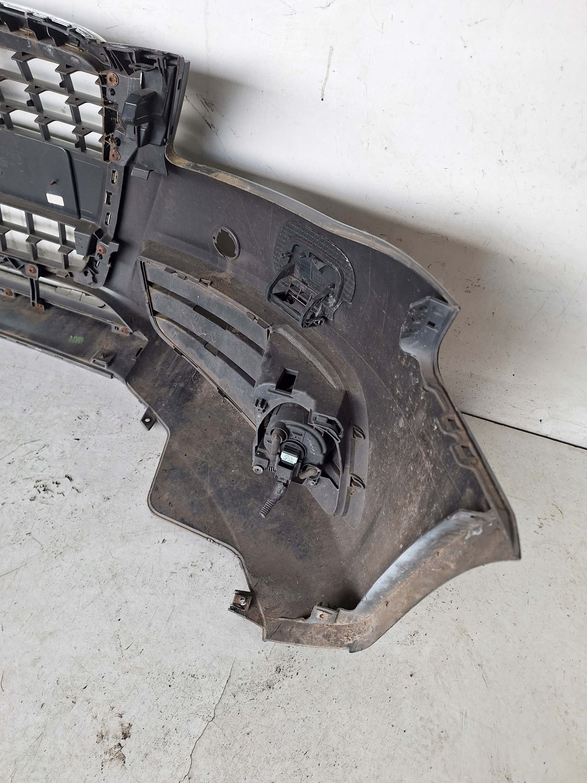 AUDI A4 B8 8K 08-11 bumper S-LINE + XENON