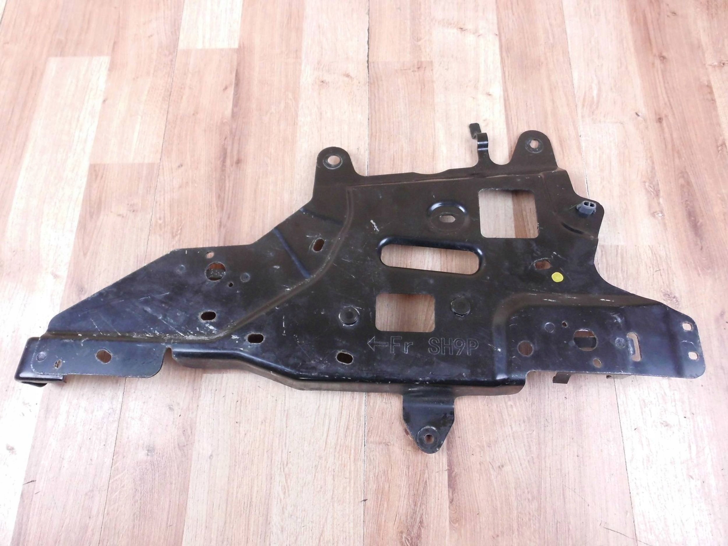 Mazda CX-5 II KF 2017+ 2.2 D holder bracket console sond for tlumiku SH9P