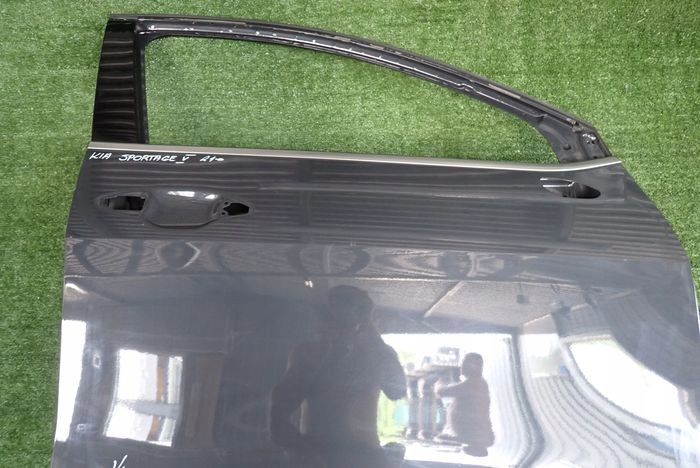 KIA SPORTAGE V 5 door right front front