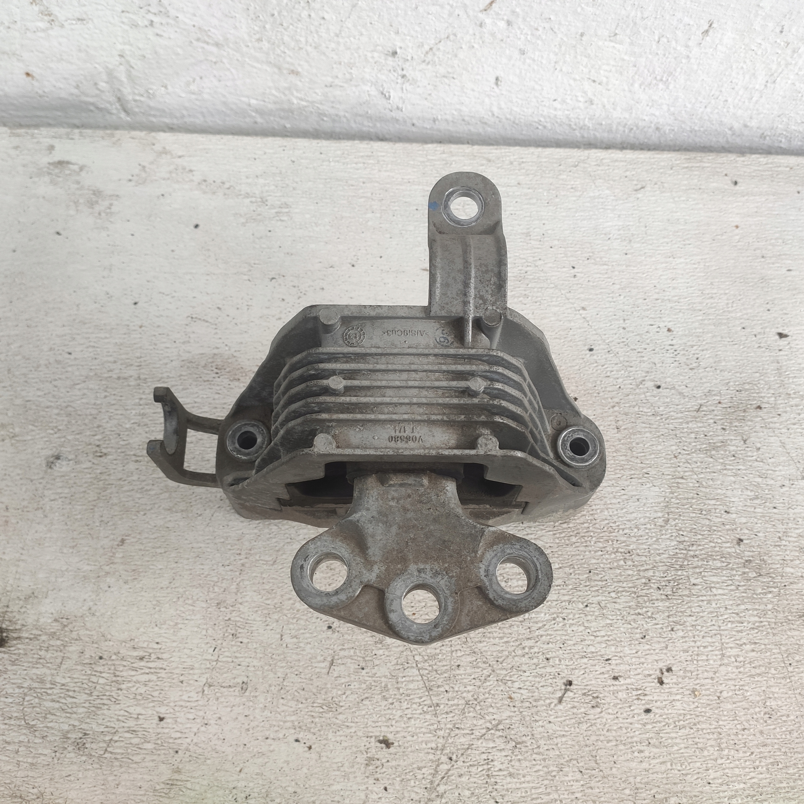 CHEVROLET CRUZE ASTRA J 1.6 engine mount