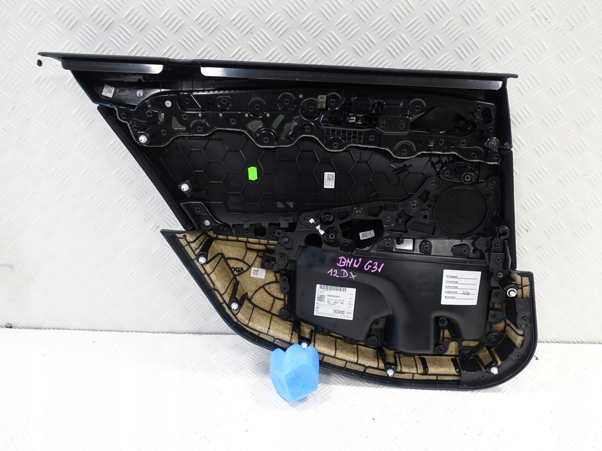 BMW 5 G31 G30 & LCI upholstery right rear part