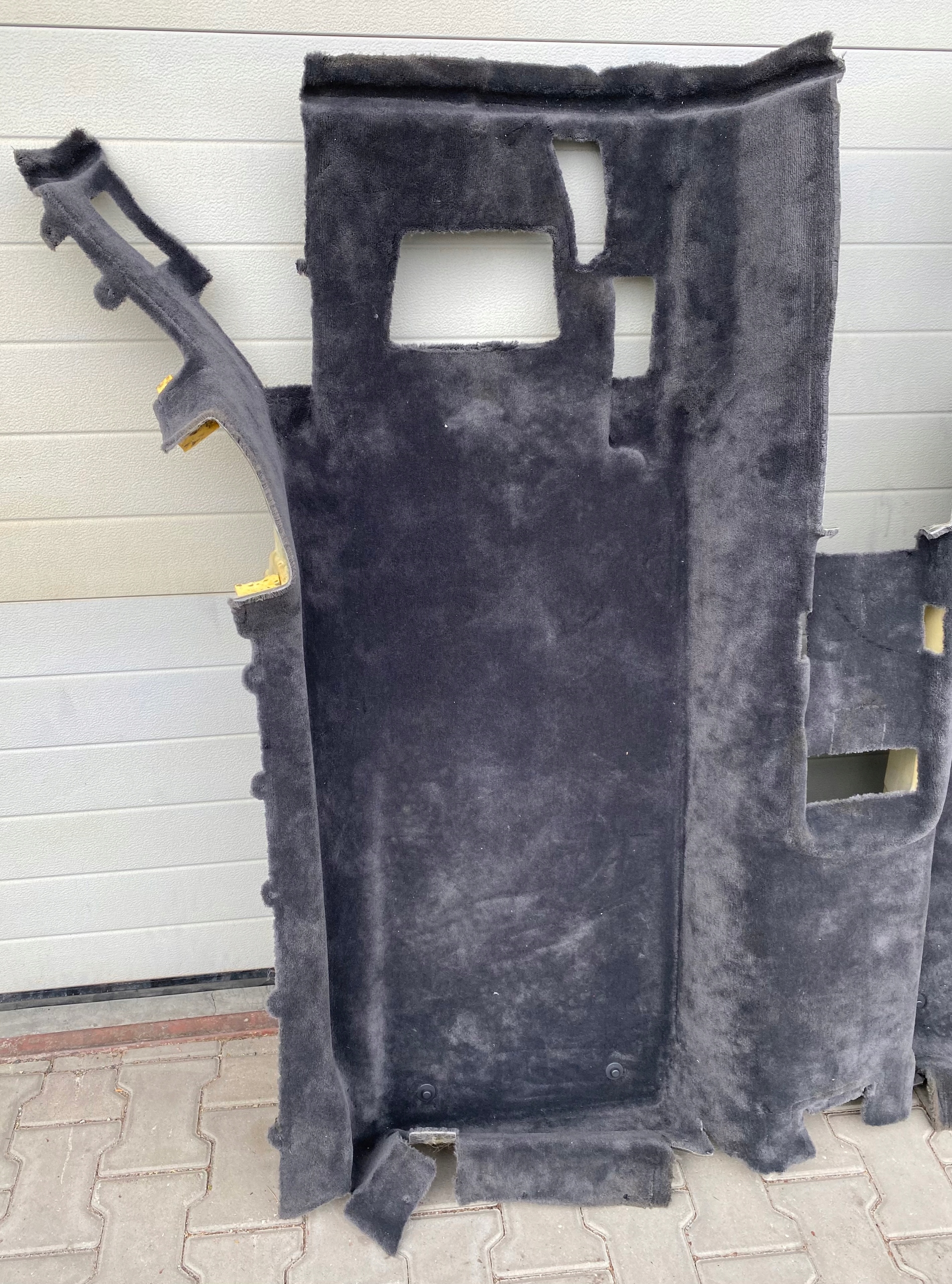 MERCEDES BENZ mats floor floor 2406800141