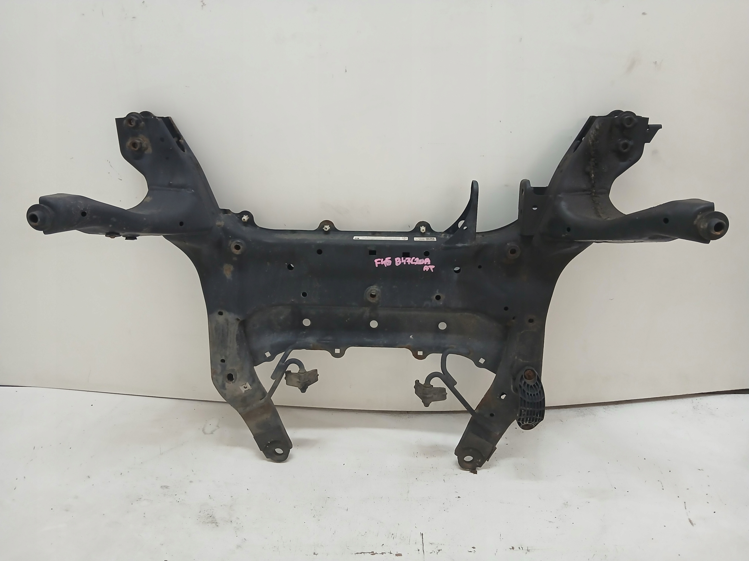 axle beam front front BMW F45 6852036
