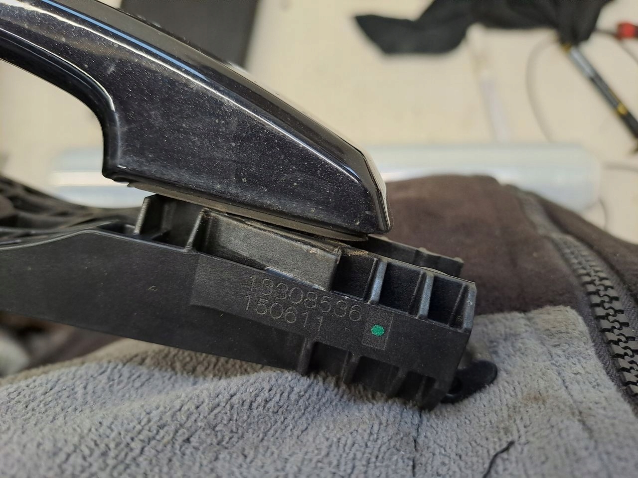 handle front front right Opel Astra J 2,0 CDTI Z20R