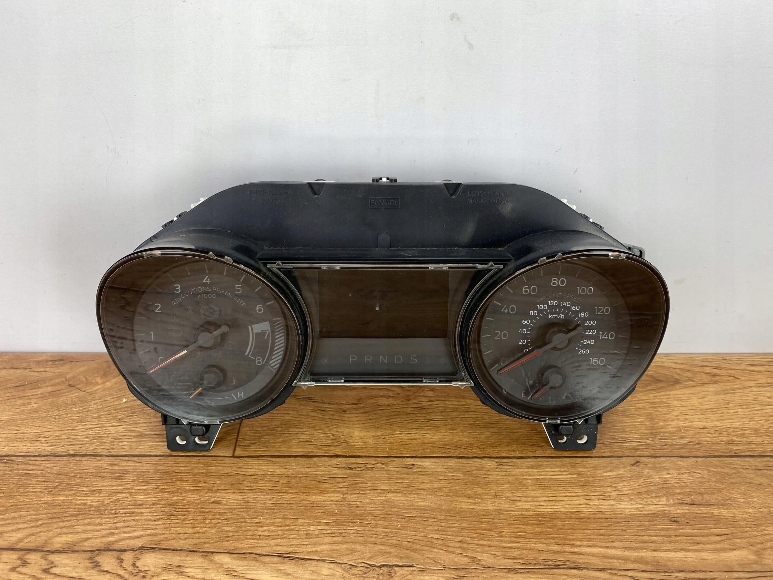 dials clock Ford Mustang VI 2015+ USA