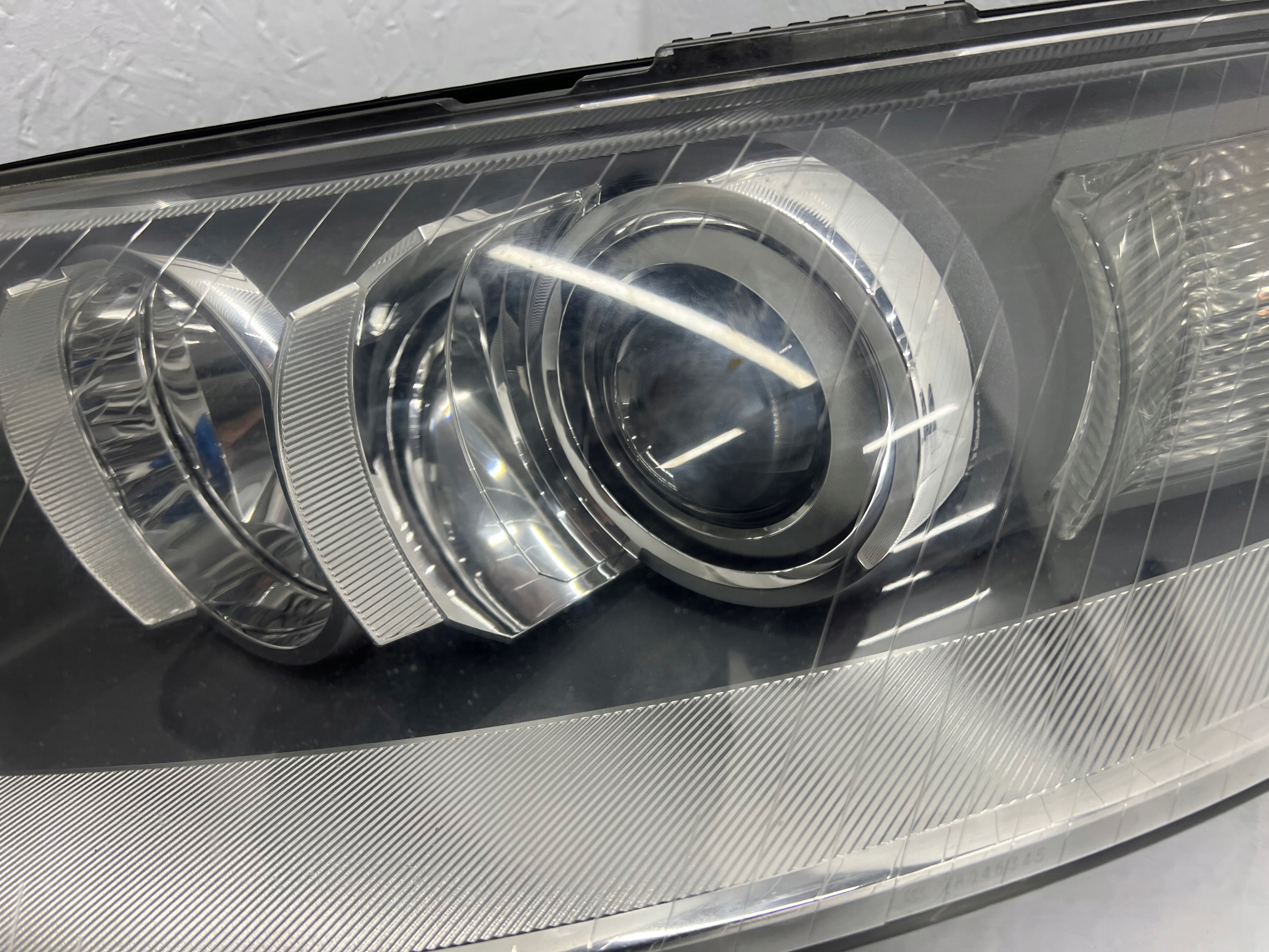 AUDI A6 C6 light left front front XENON complete 4F0941003AK EUROPA