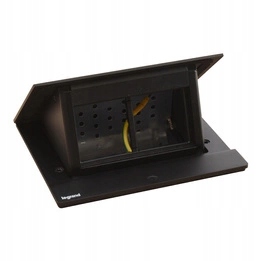 Nábytková zásuvka 4 moduly Čierna Legrand 654802