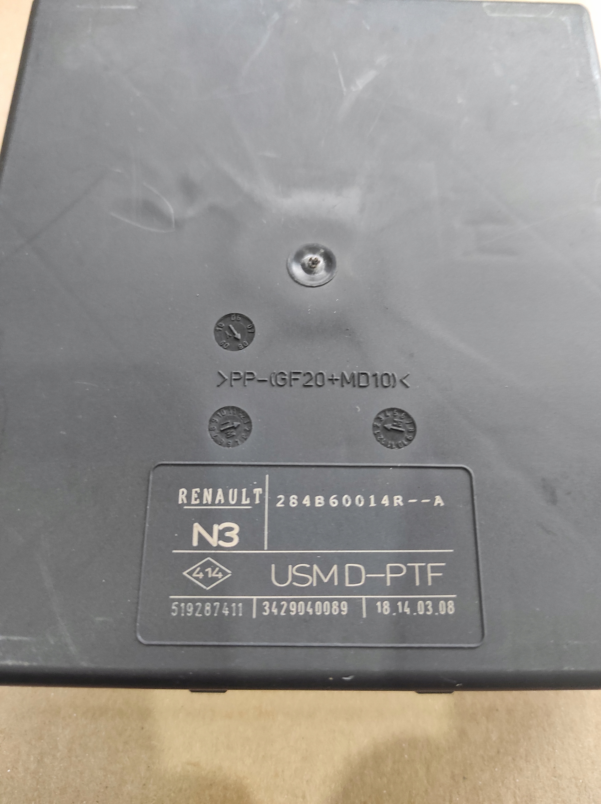 MODUŁ USM RENAULT LAGUNA III 284B60014R Producent części Renault OE