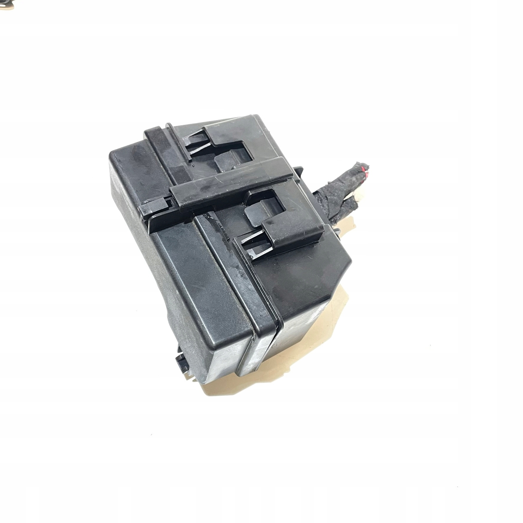 RENAULT ZOE II PUSZKA FUSE COMPARTMENT COVER