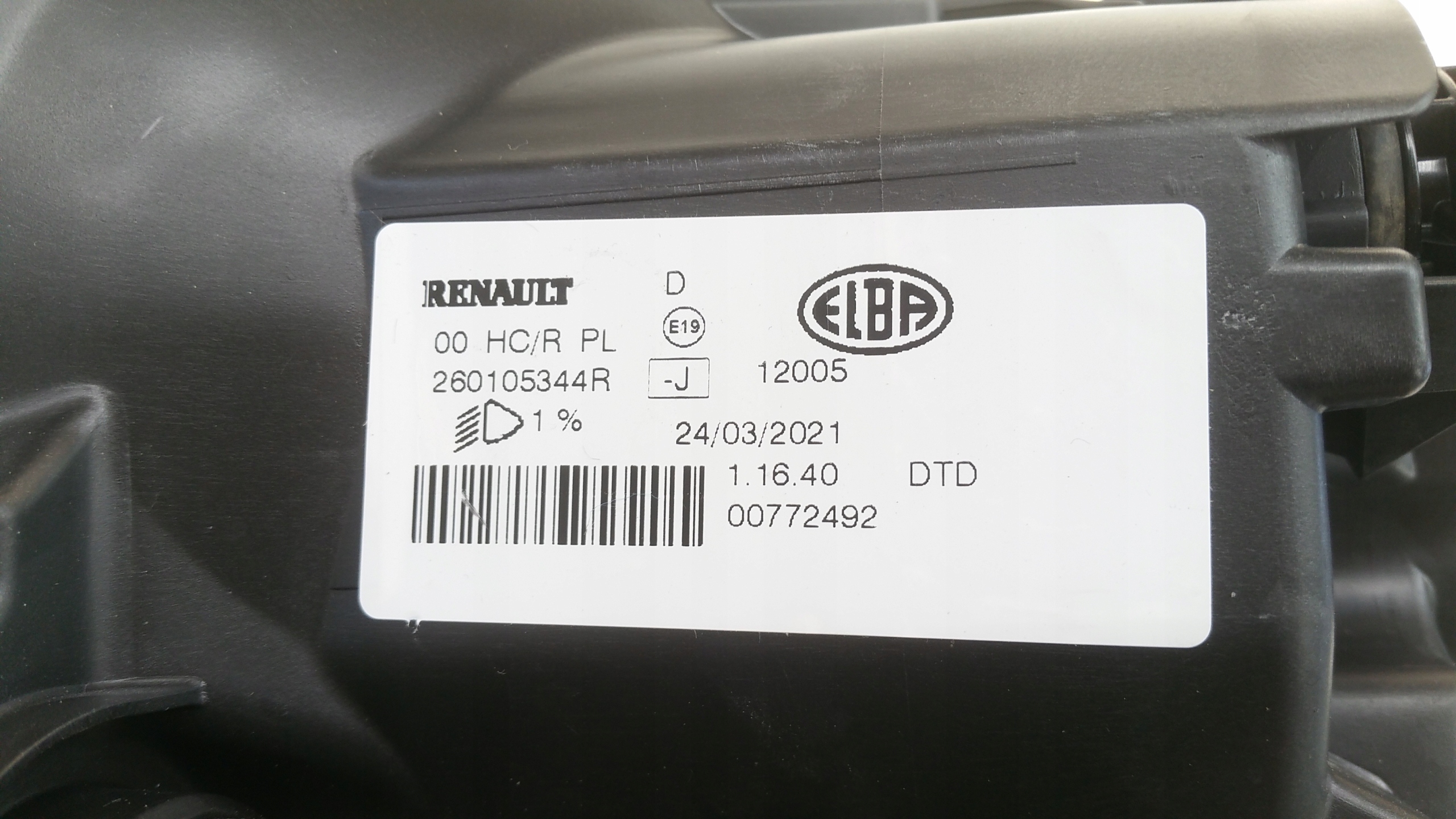 light right front 260105344R Dacia Sandero II