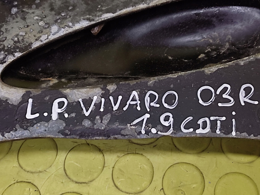 OPEL VIVARO 1.9 CDTI arm left front