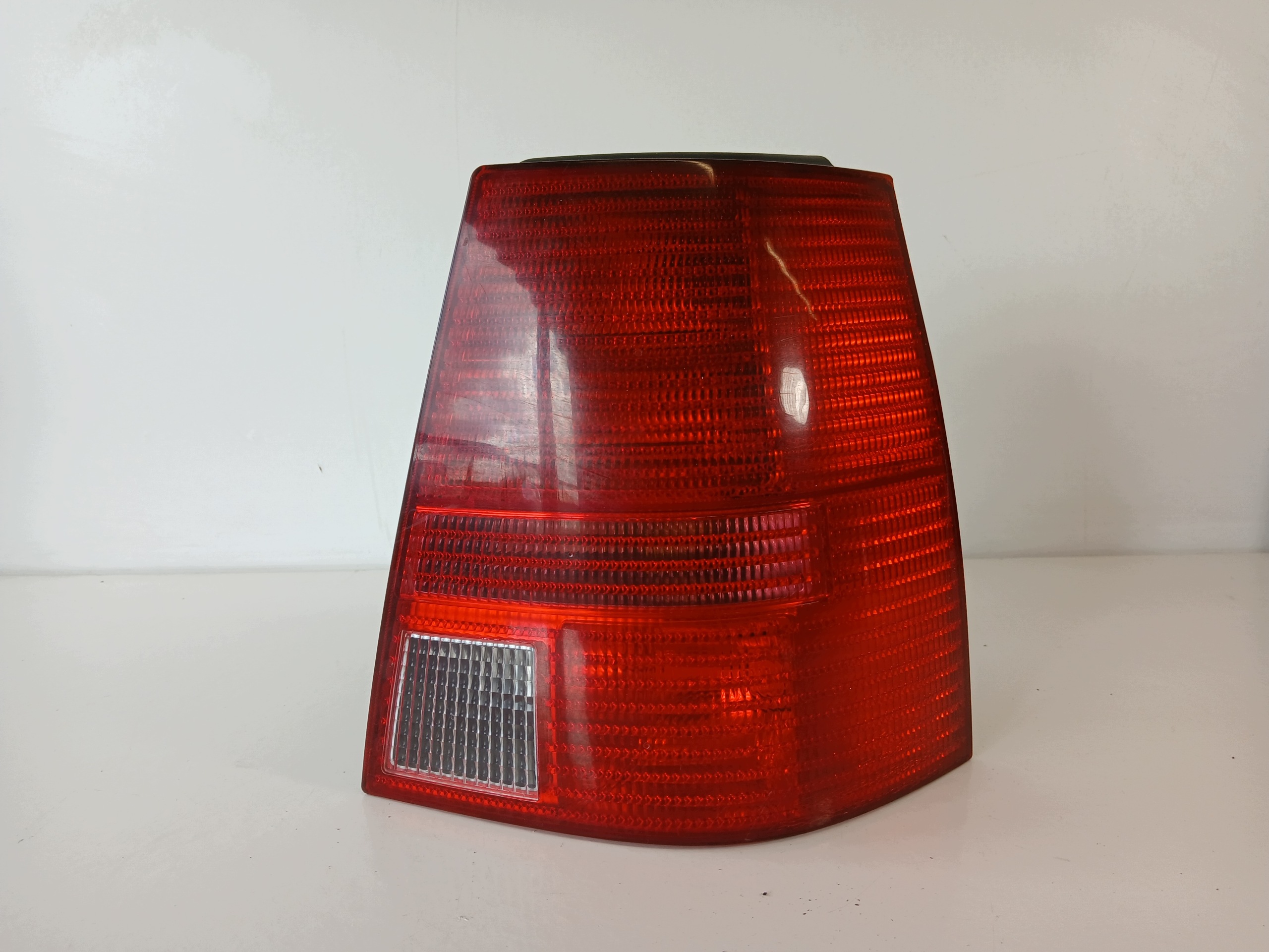 VW GOLF IV KOMBI light right rear part