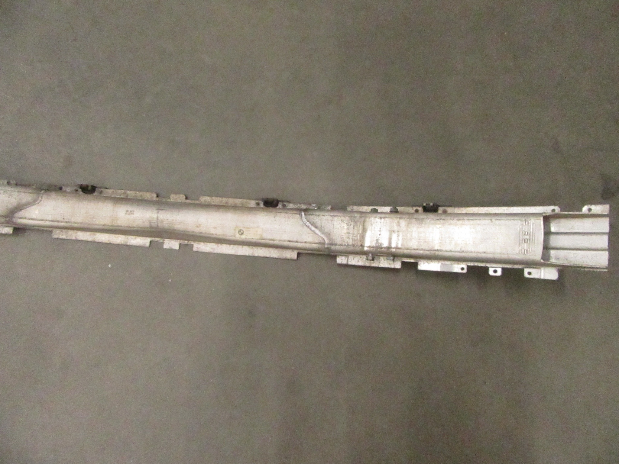 console sider front front of a bumper supports BMW 5 e60 e61 sedan Kombi