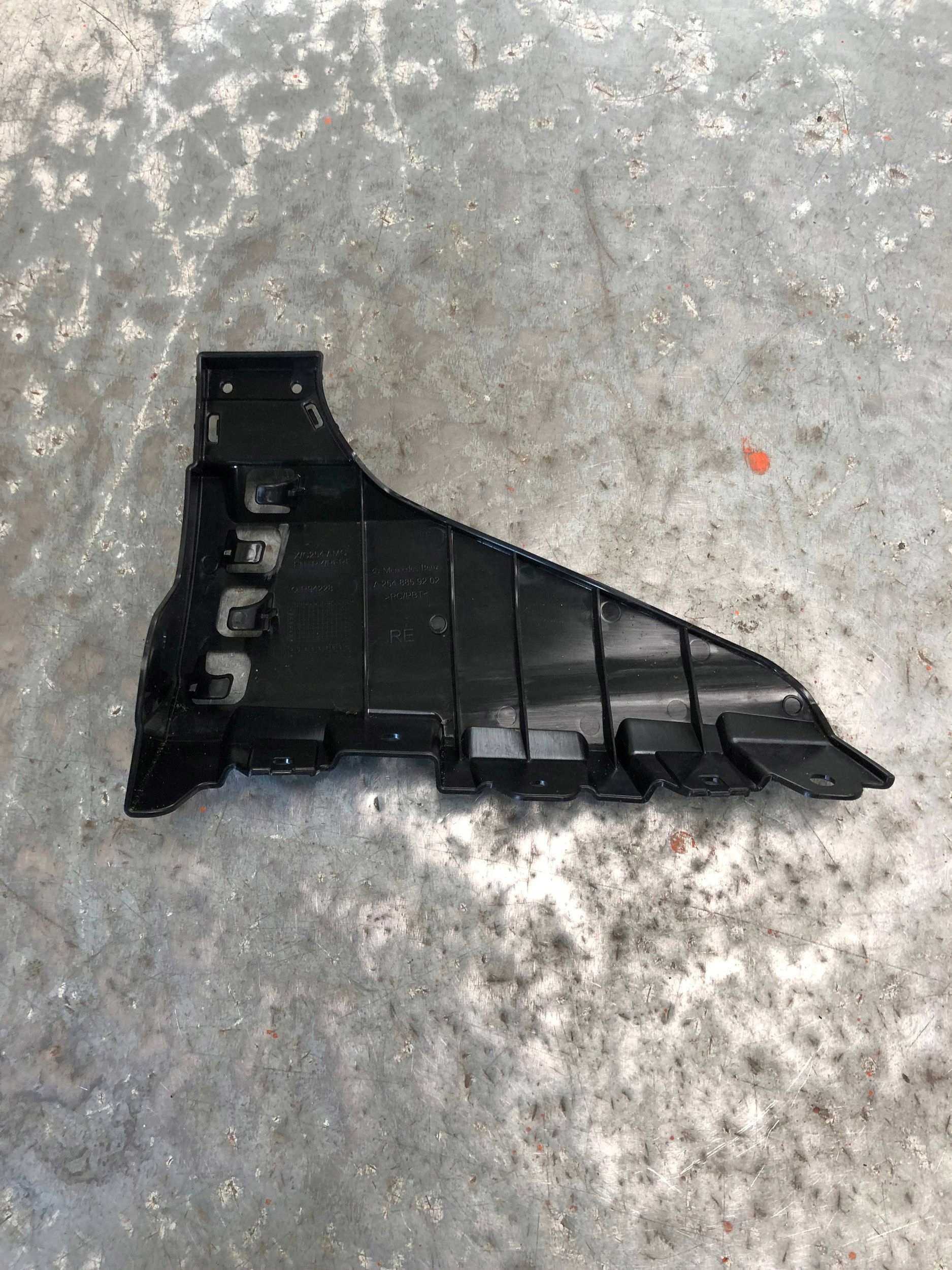 bumper bracket right rear part MERCEDES W254 AMG A2548807402