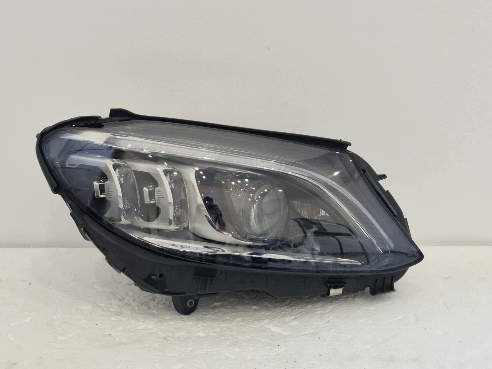 light right Mercedes C Klasa W205 LIFT Multibeam LED