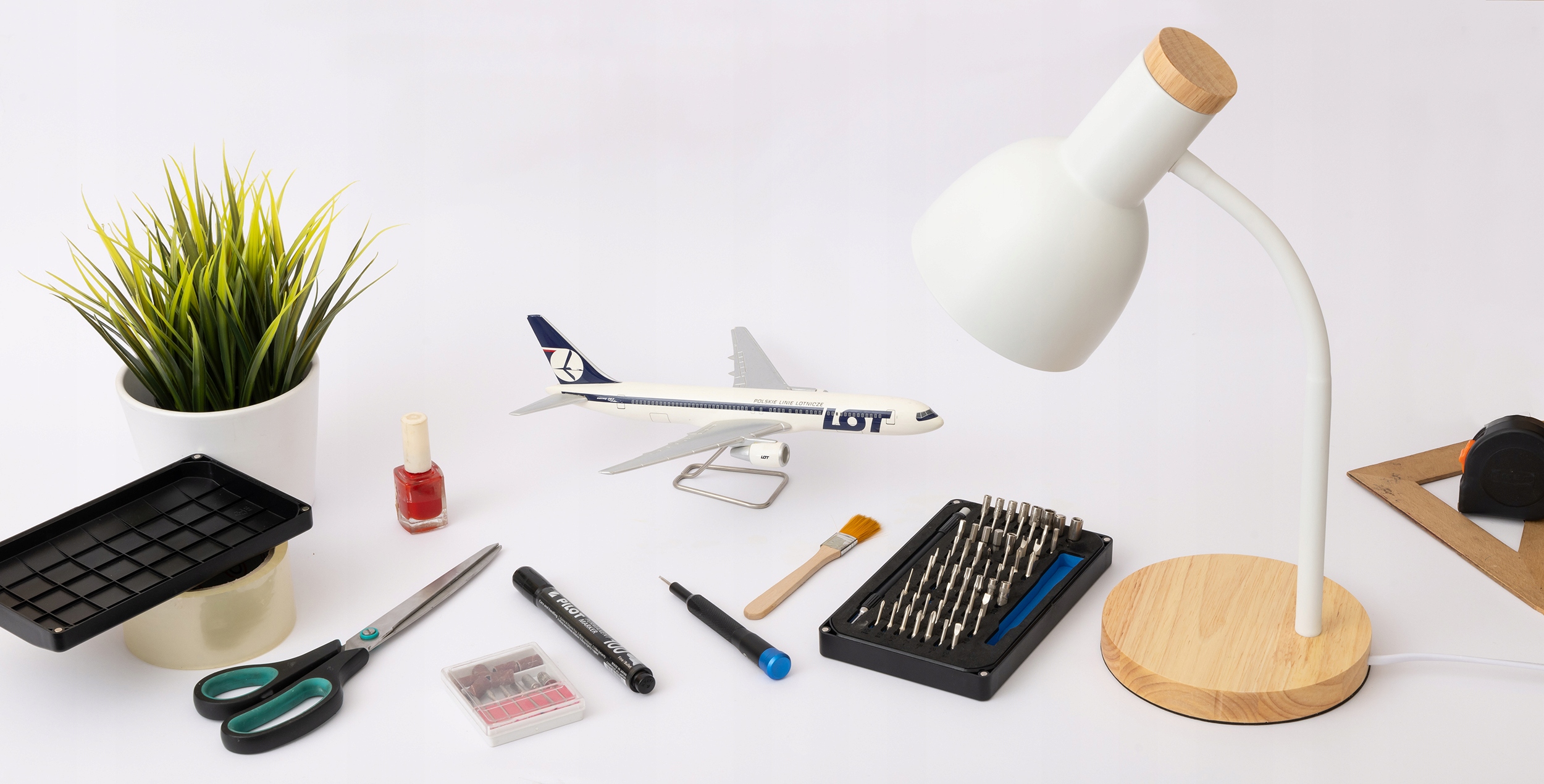 LAMPKA BIURKOWA NOCNA NA BIURKO LED SZKOLNA DLA DZIECI DO SYPIALNI 46 CM Zasilanie sieciowe