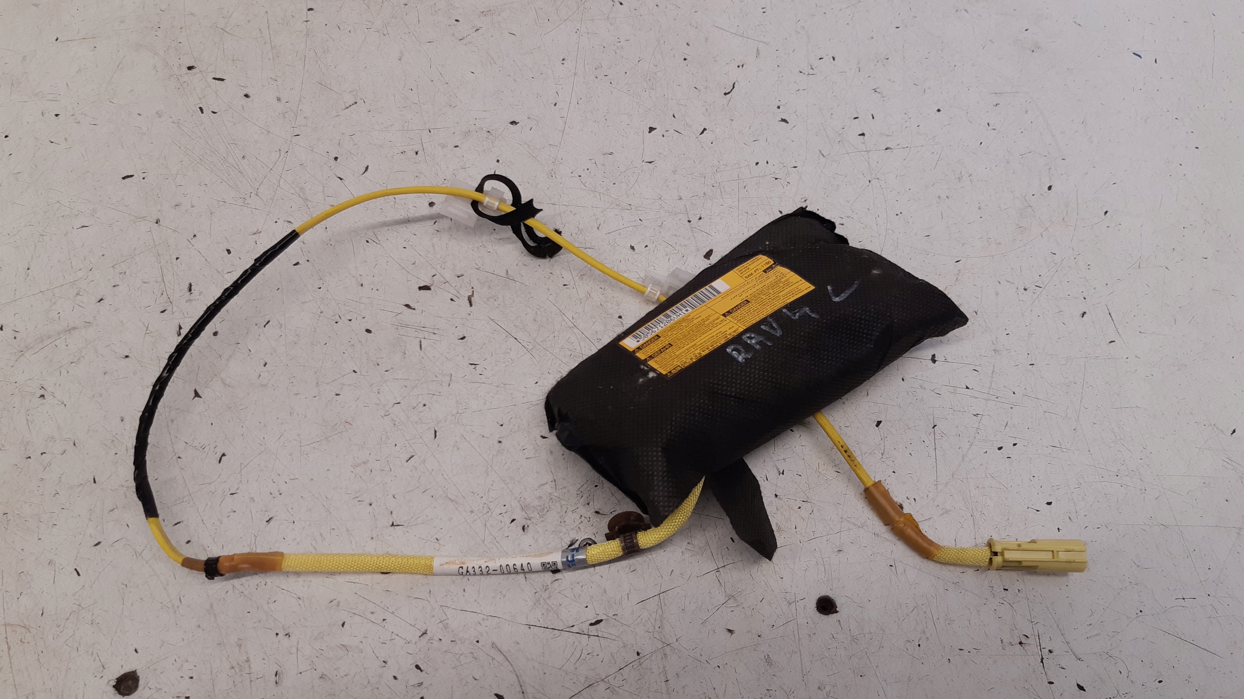 seat airbag left GA33200640 Toyota RAV 4