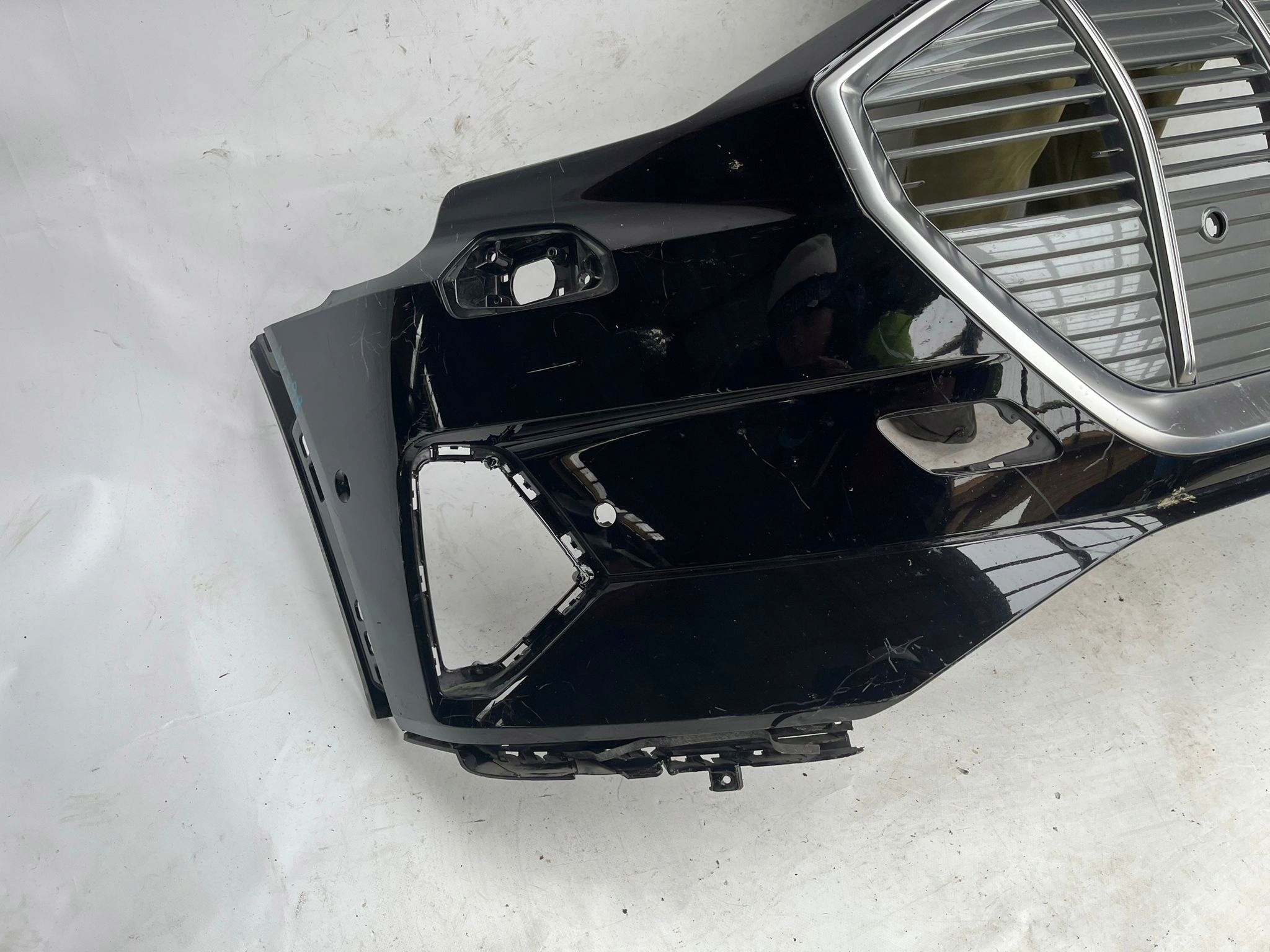 AUDI E-TRON 18- bumper front front SPR PDC 4KE807437