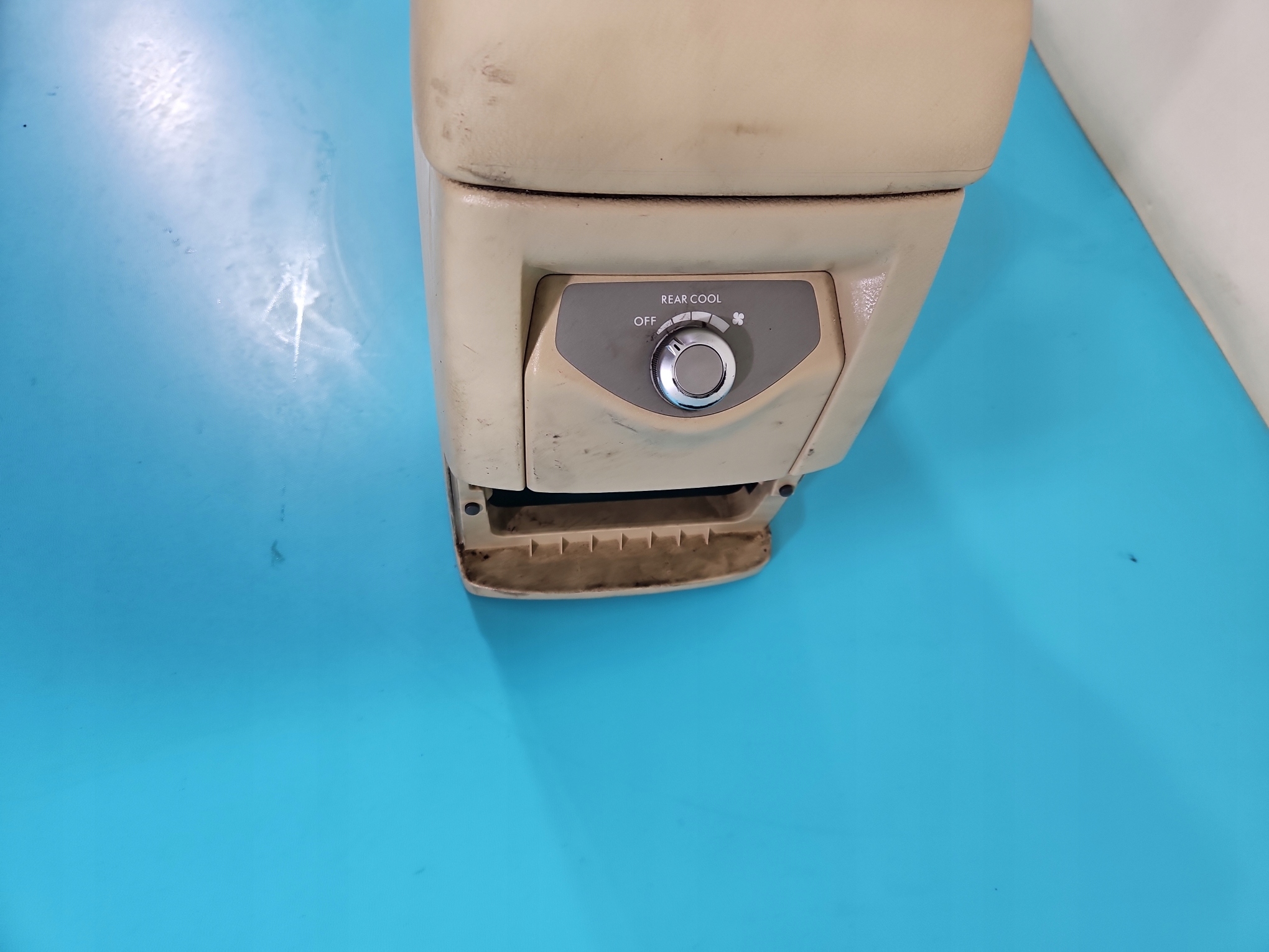 подлокотник тунель subaru TRIBECA 05-14 92174XA00A