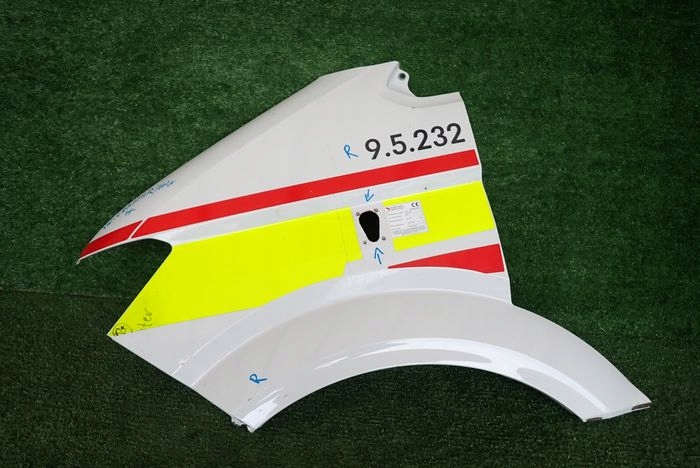 VW CRAFTER II MAN TGE 17- fender left front front below indicator