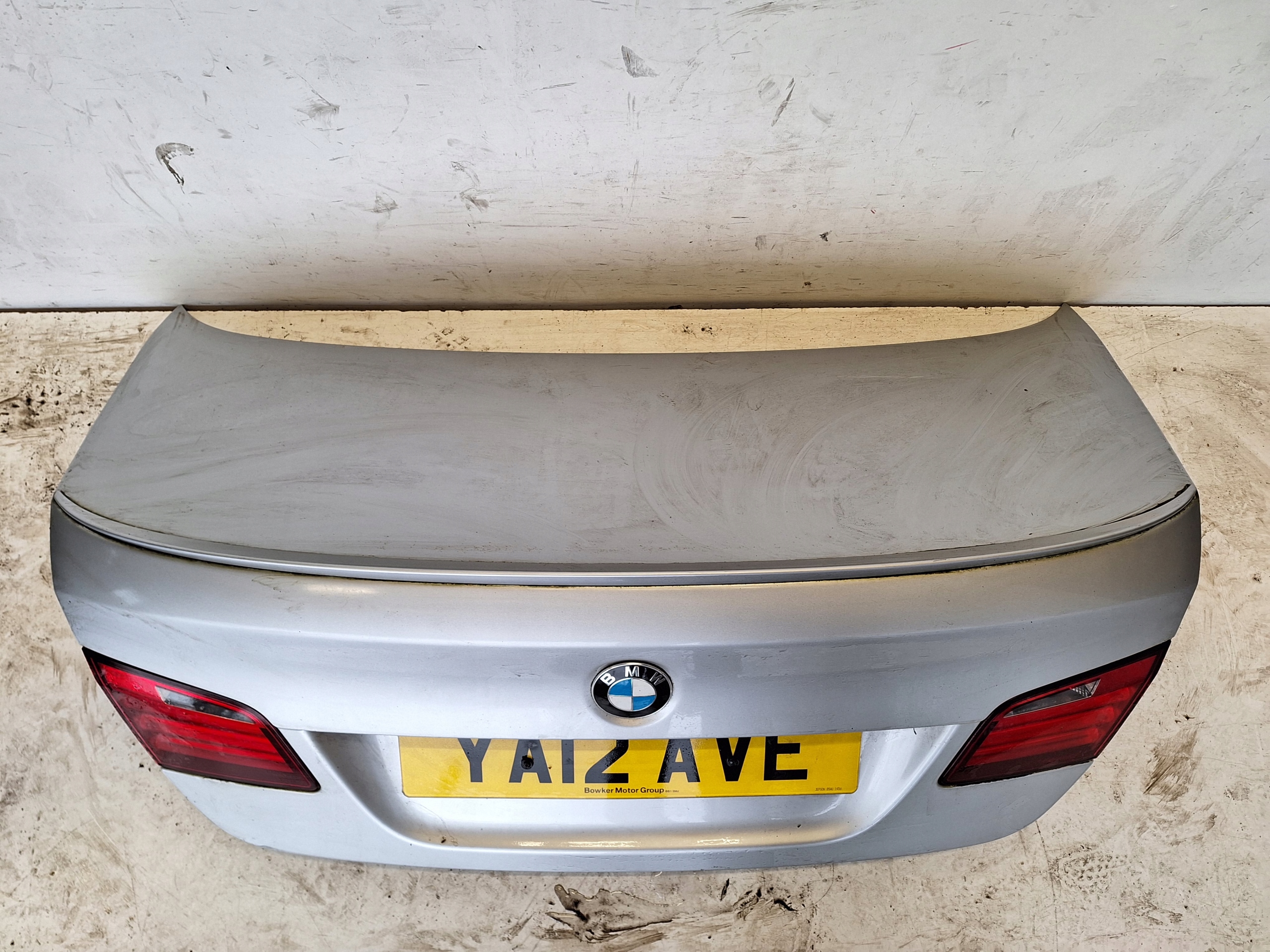 BMW 5 F10 10-17 boot door