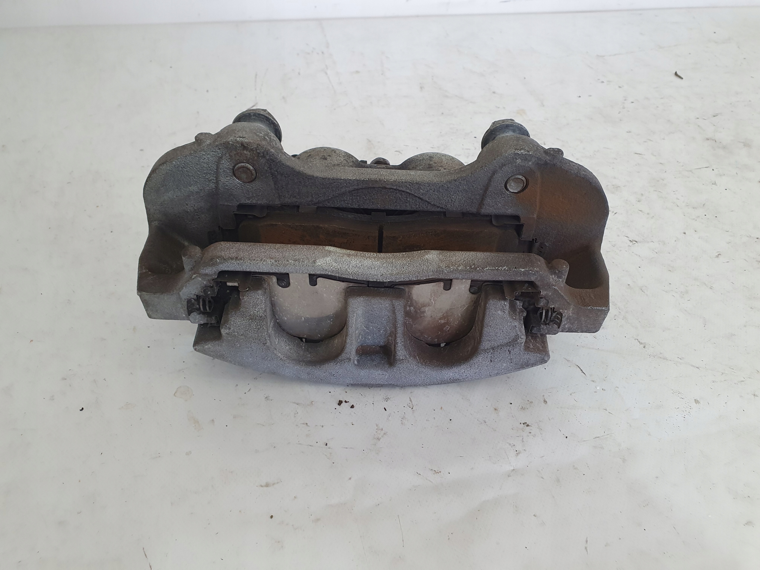 CHRYSLER PACIFICA II 17- 3.6 caliper brake left right front front