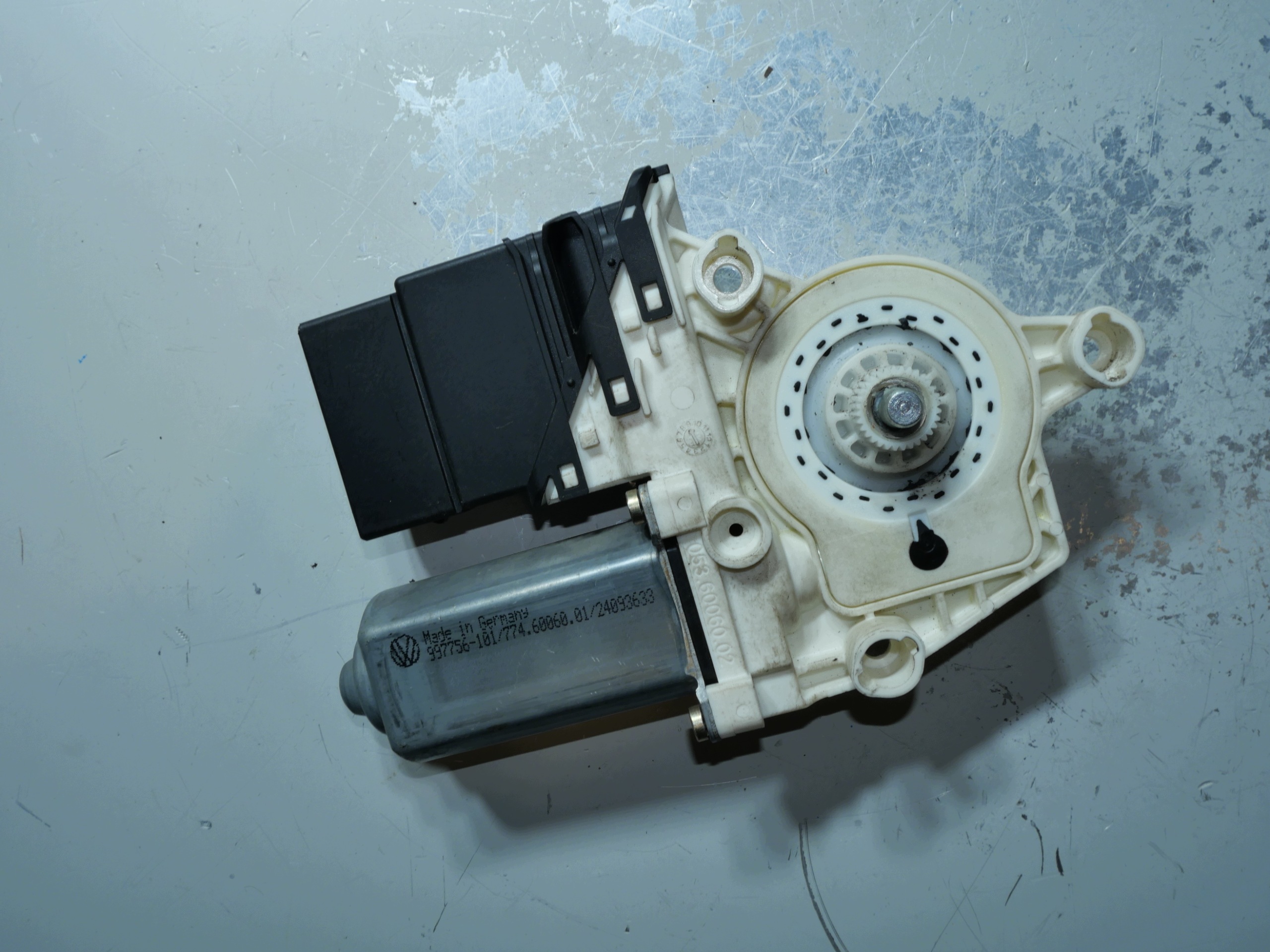 VW SEAT SKODA engine mini motor windows 993 424 100