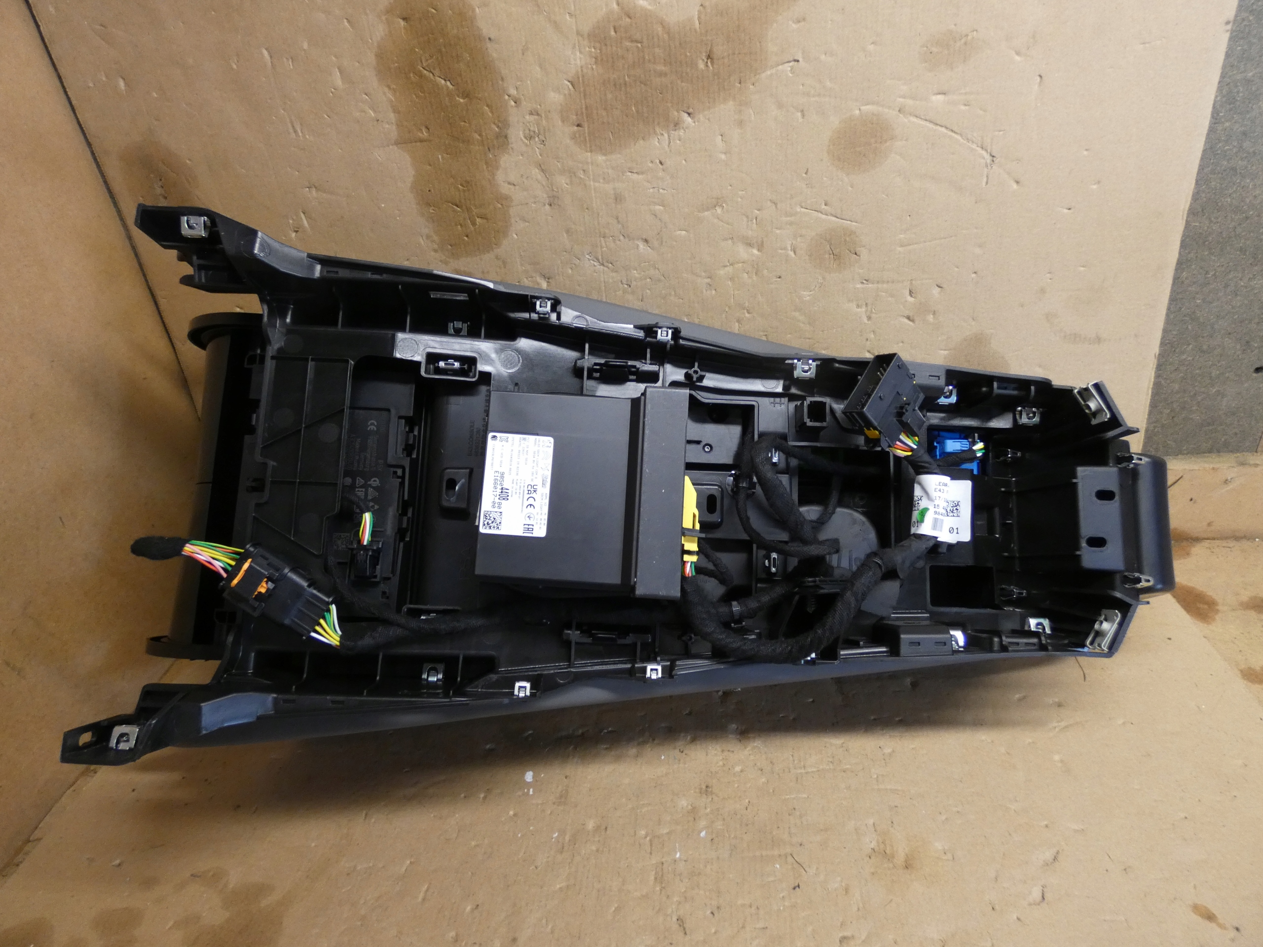passenger compartment tunelu srodkowego PANEL switch Citroen C5X 9838321280