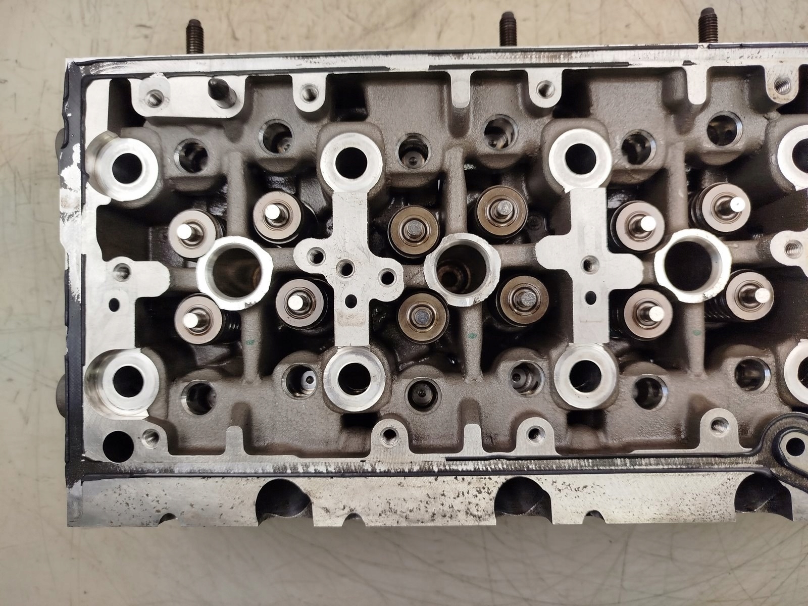 testata motore VWAG 04L103373 1.6 TDI CLH