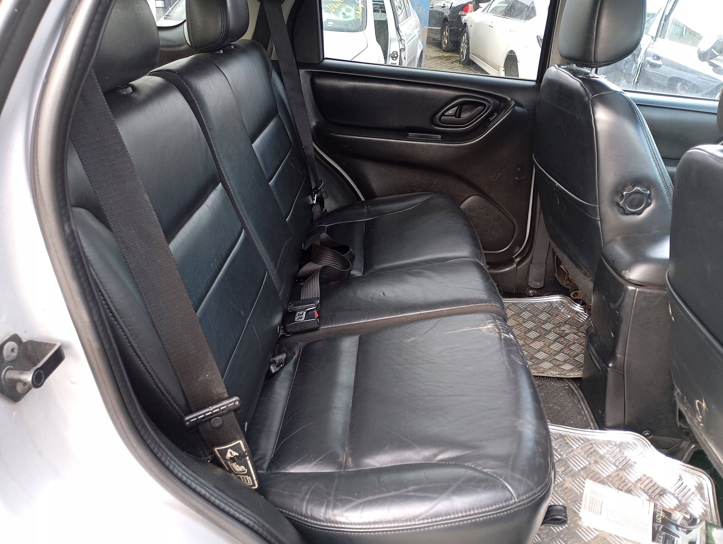 FORD ESCAPE und 1 MK1 Sitz vorne Sitze heck Sitz Leder KOMPLET