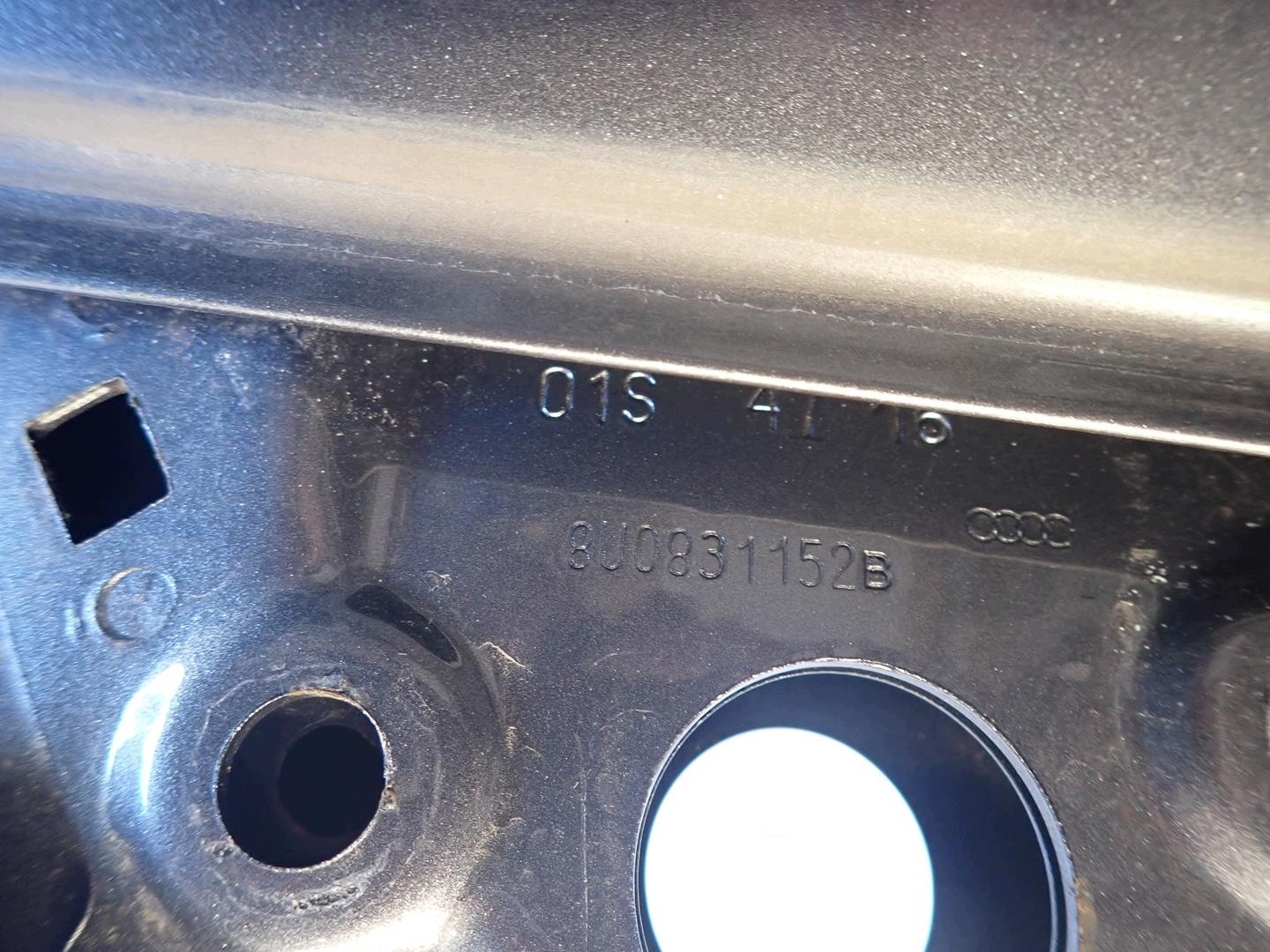 door front front right AUDI Q3 2010-2018 8U0831152B