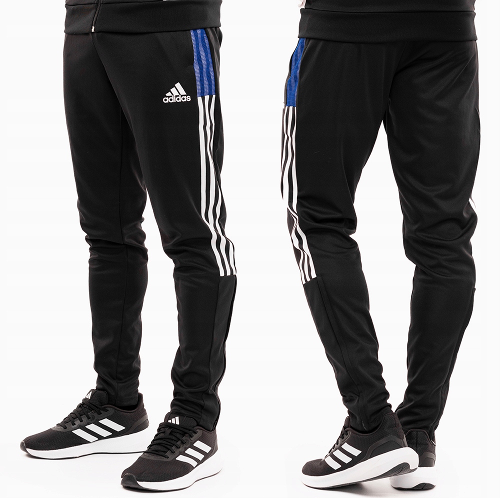 adidas pánské sportovní tepláky pohodlné Tiro 21 vel S