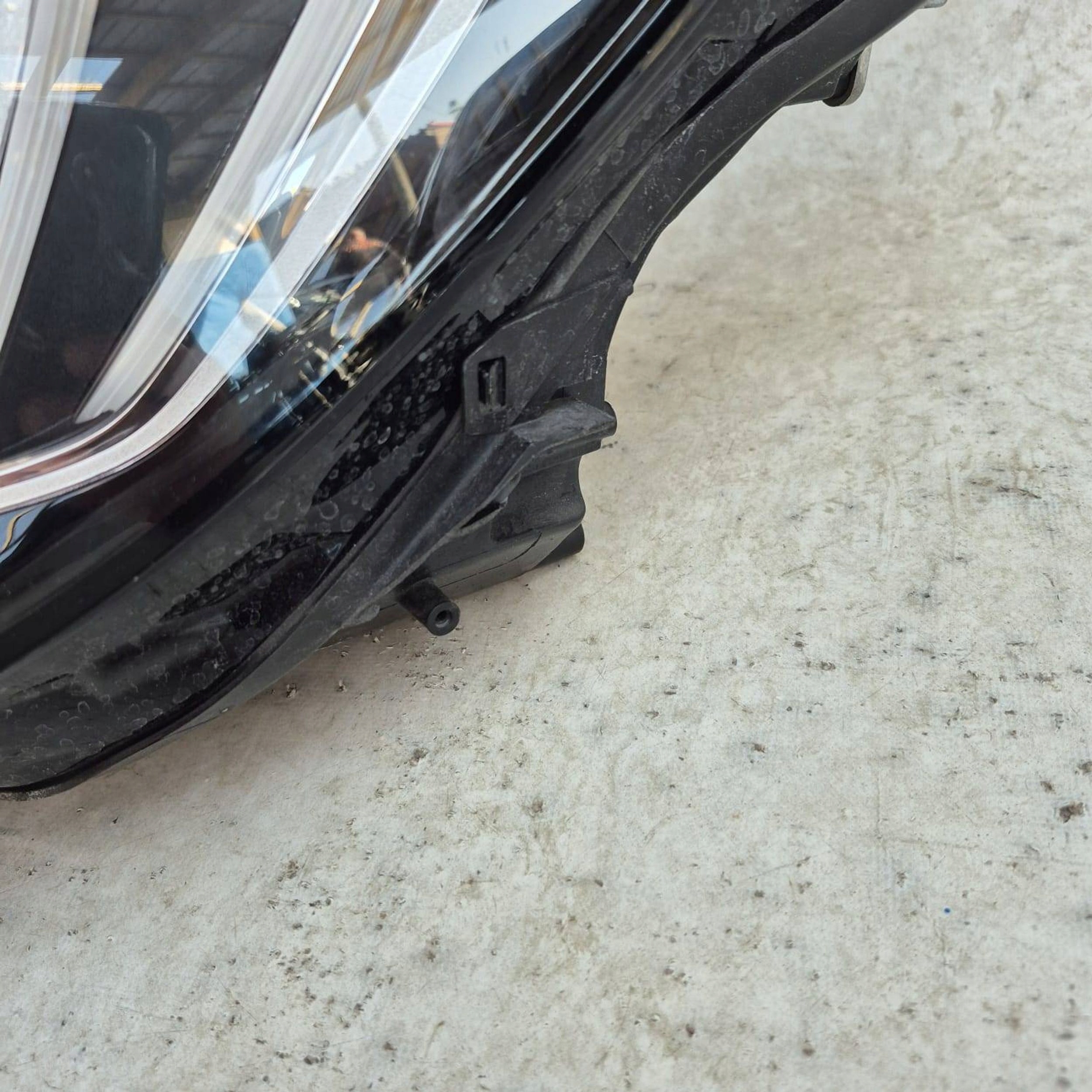 OPEL CROSSLAND X 17- light left front front 39153431